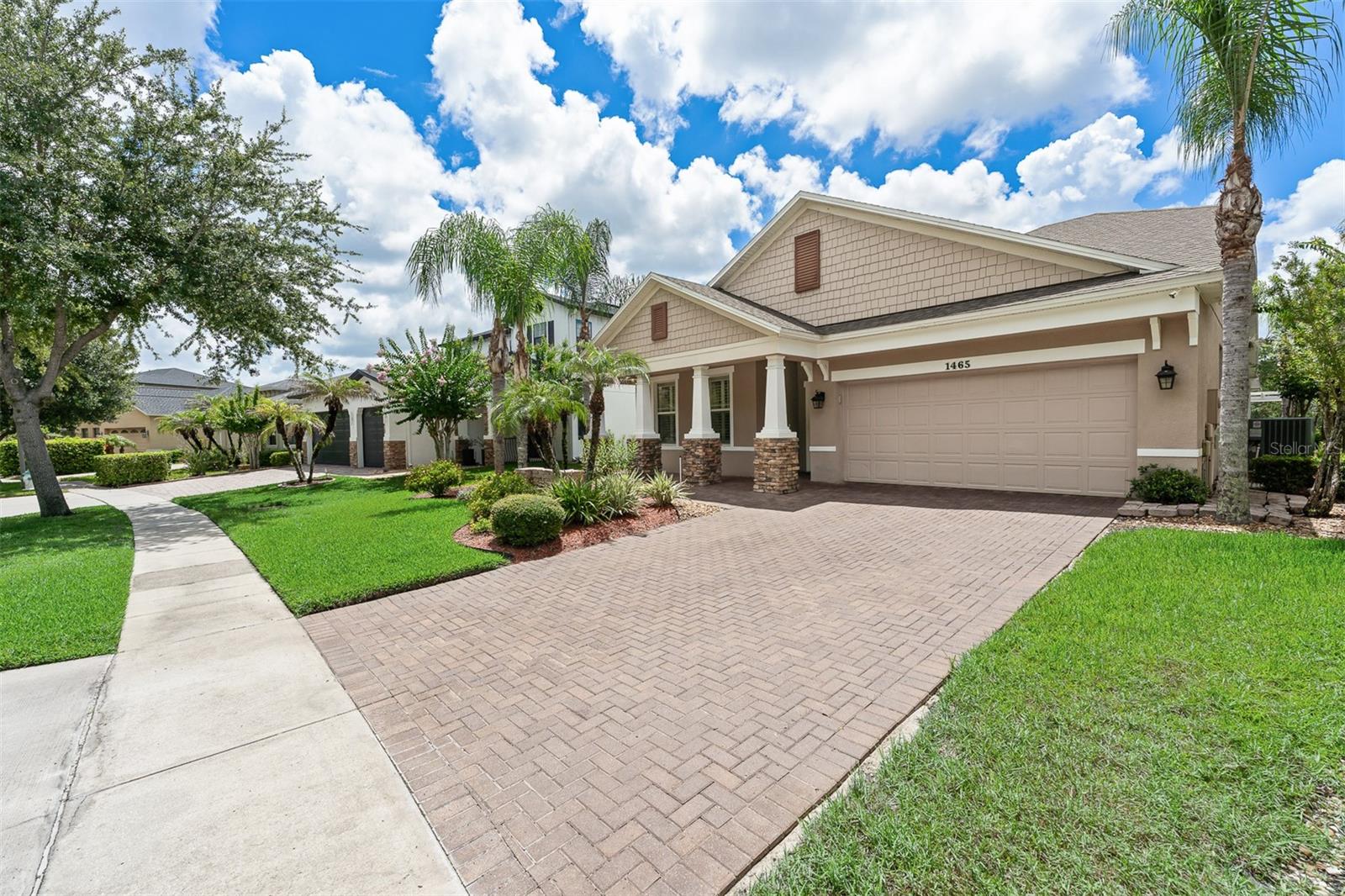 WOODLAND LAKES PRESERVE - Residential