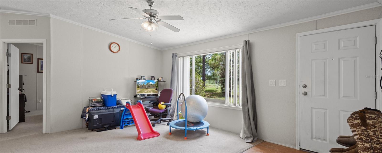 WILLISTON HIGHLANDS - Residential