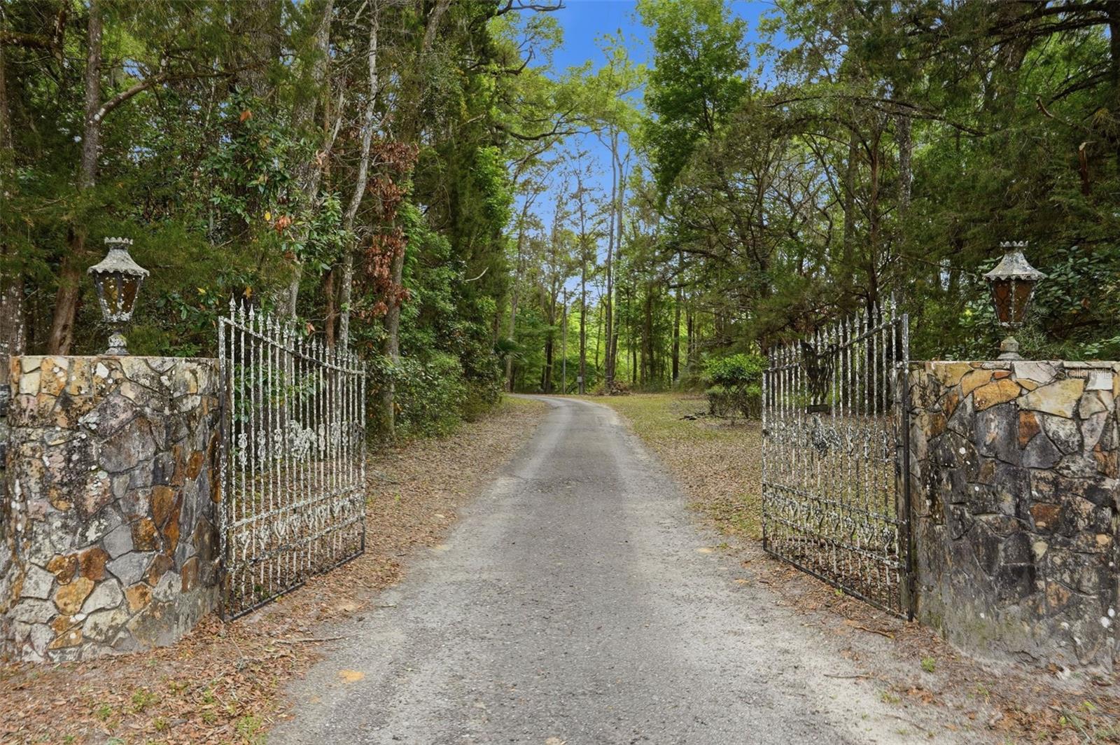 NEWSOME ESTATES - Residential