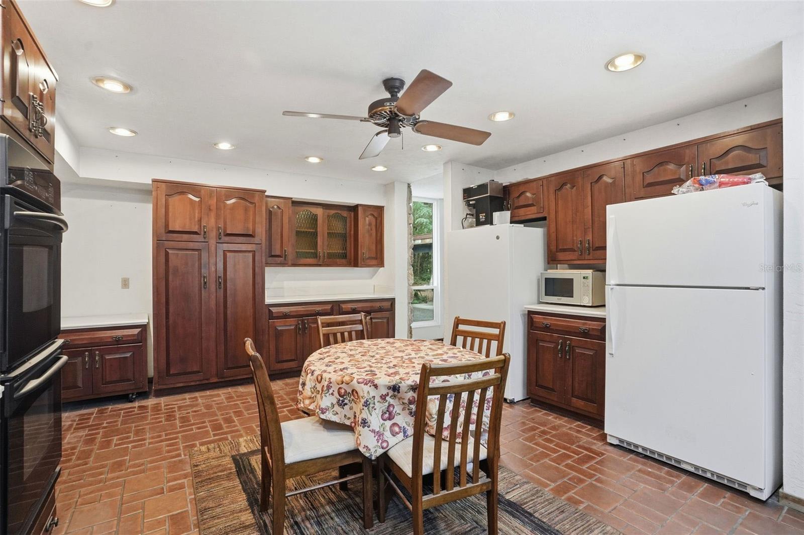 NEWSOME ESTATES - Residential