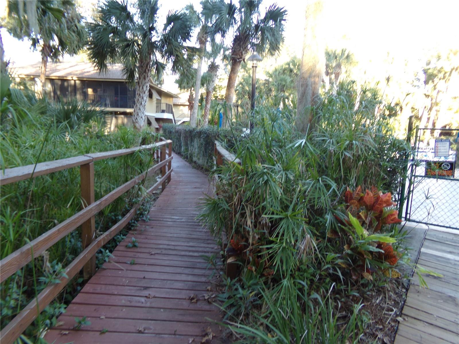 LAKESIDE CONDO APTS - Residential