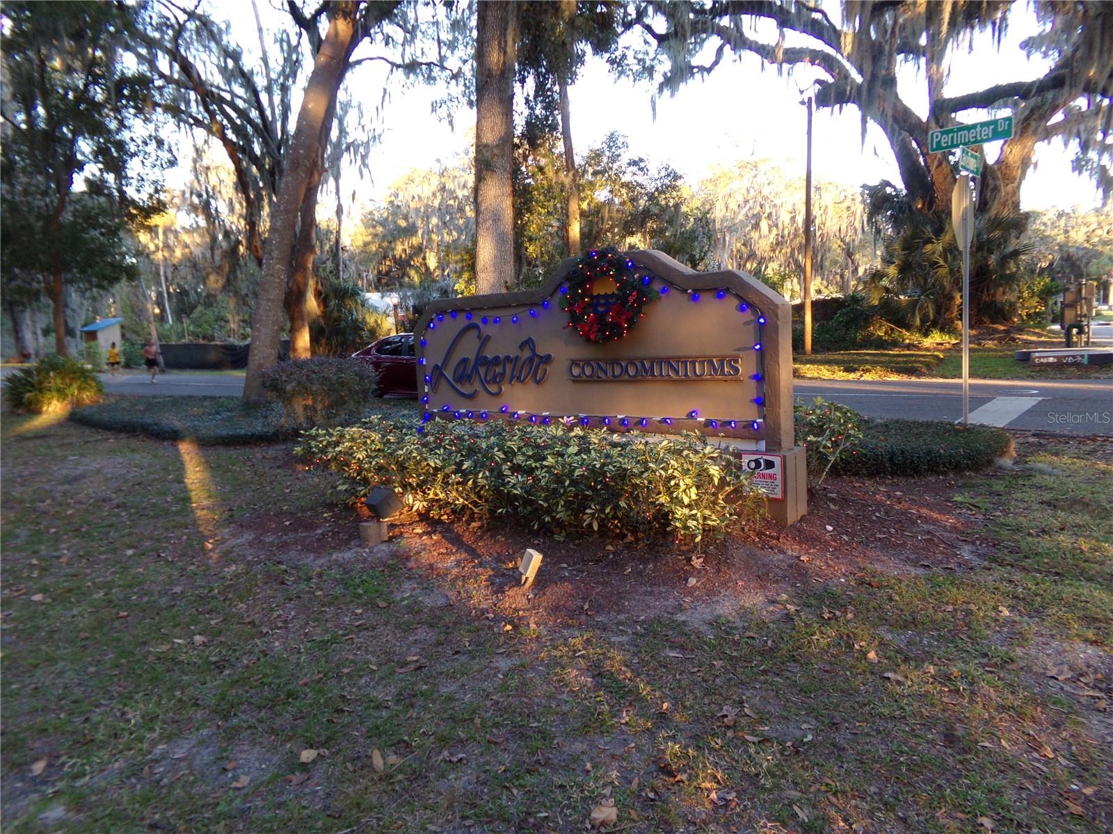 LAKESIDE CONDO APTS - Residential
