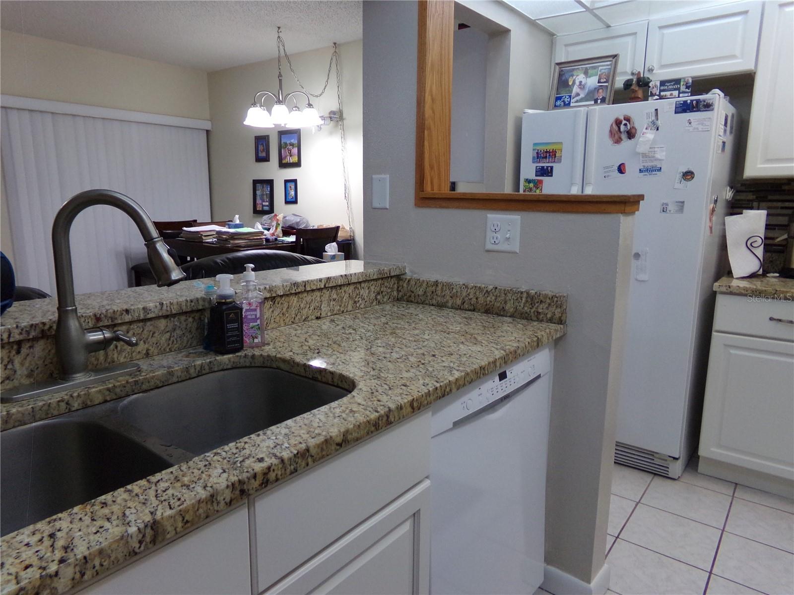 LAKESIDE CONDO APTS - Residential