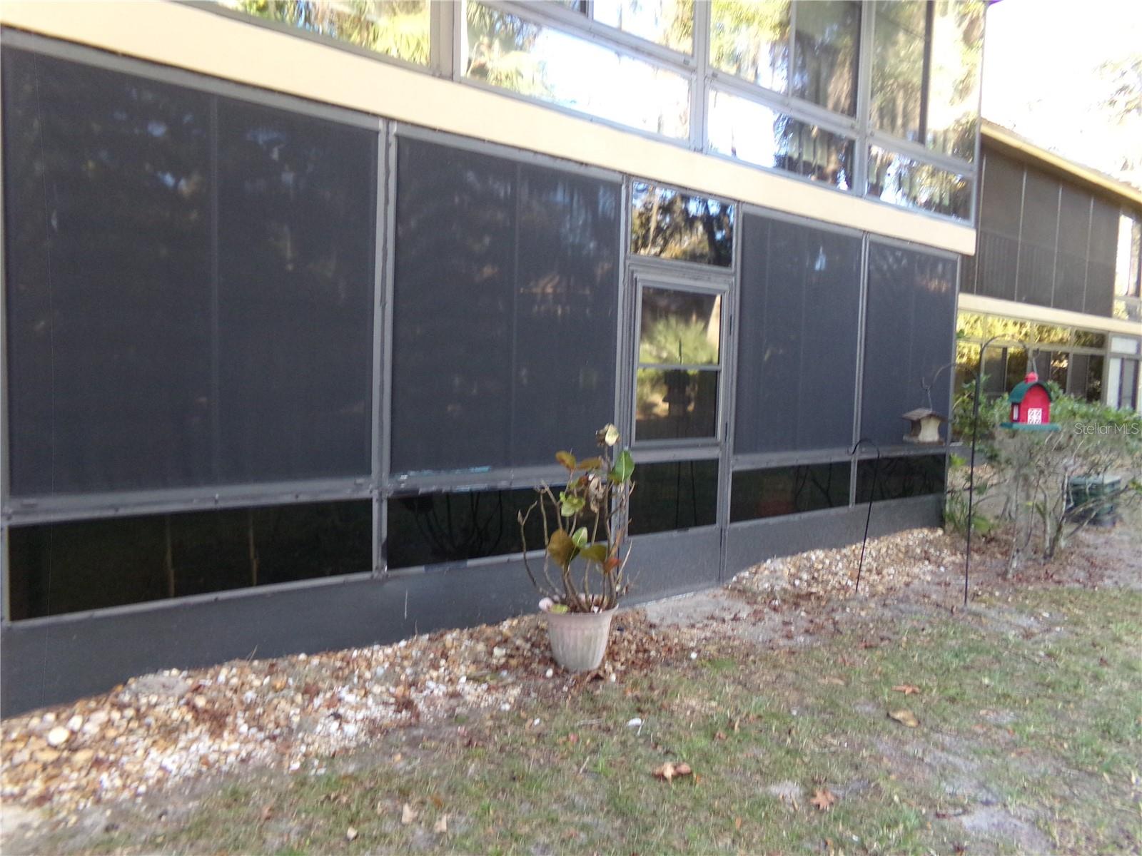 LAKESIDE CONDO APTS - Residential