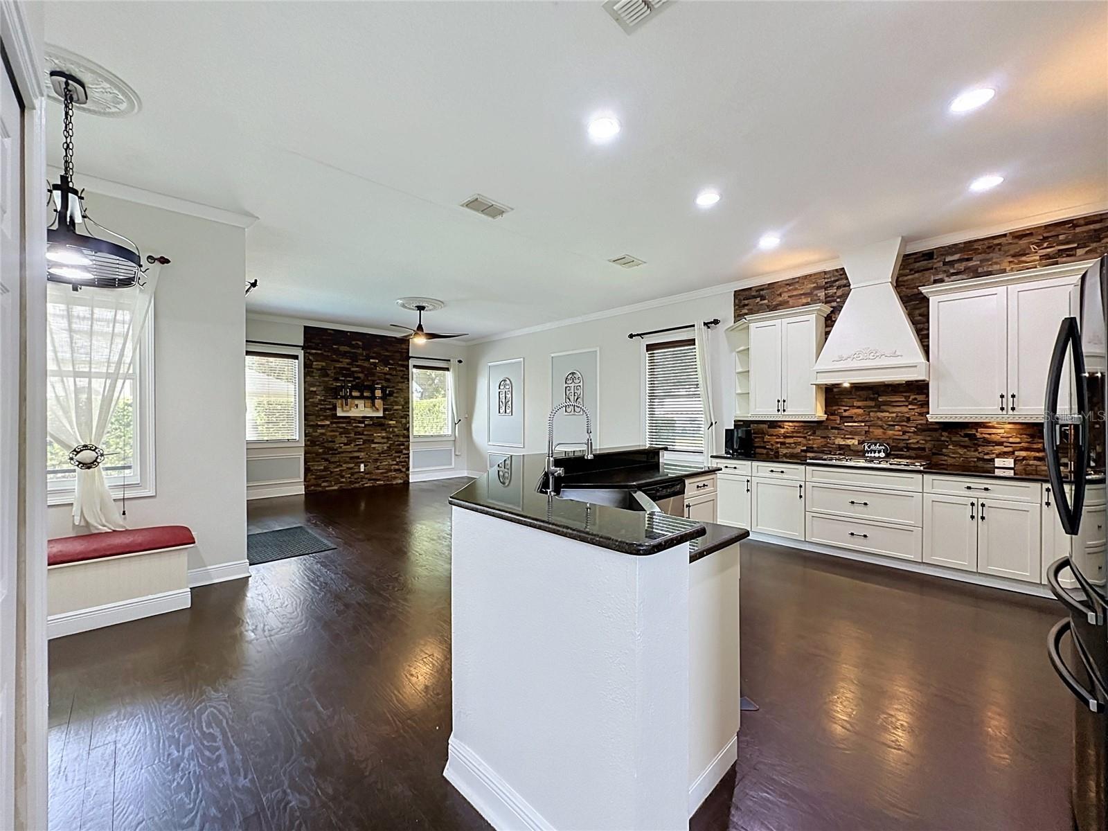 CLERMONT REGENCY HILLS PH 03 LT 67 PB 49 - Residential