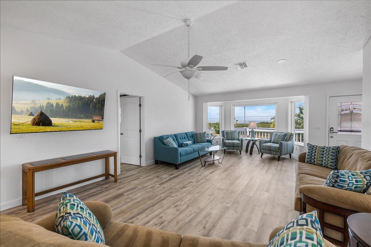 HERNANDO BEACH - Residential