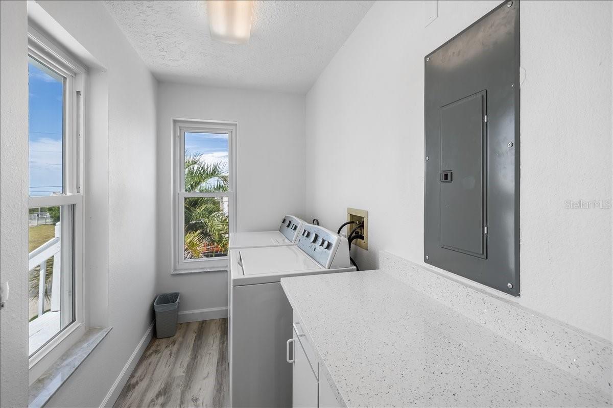 HERNANDO BEACH - Residential