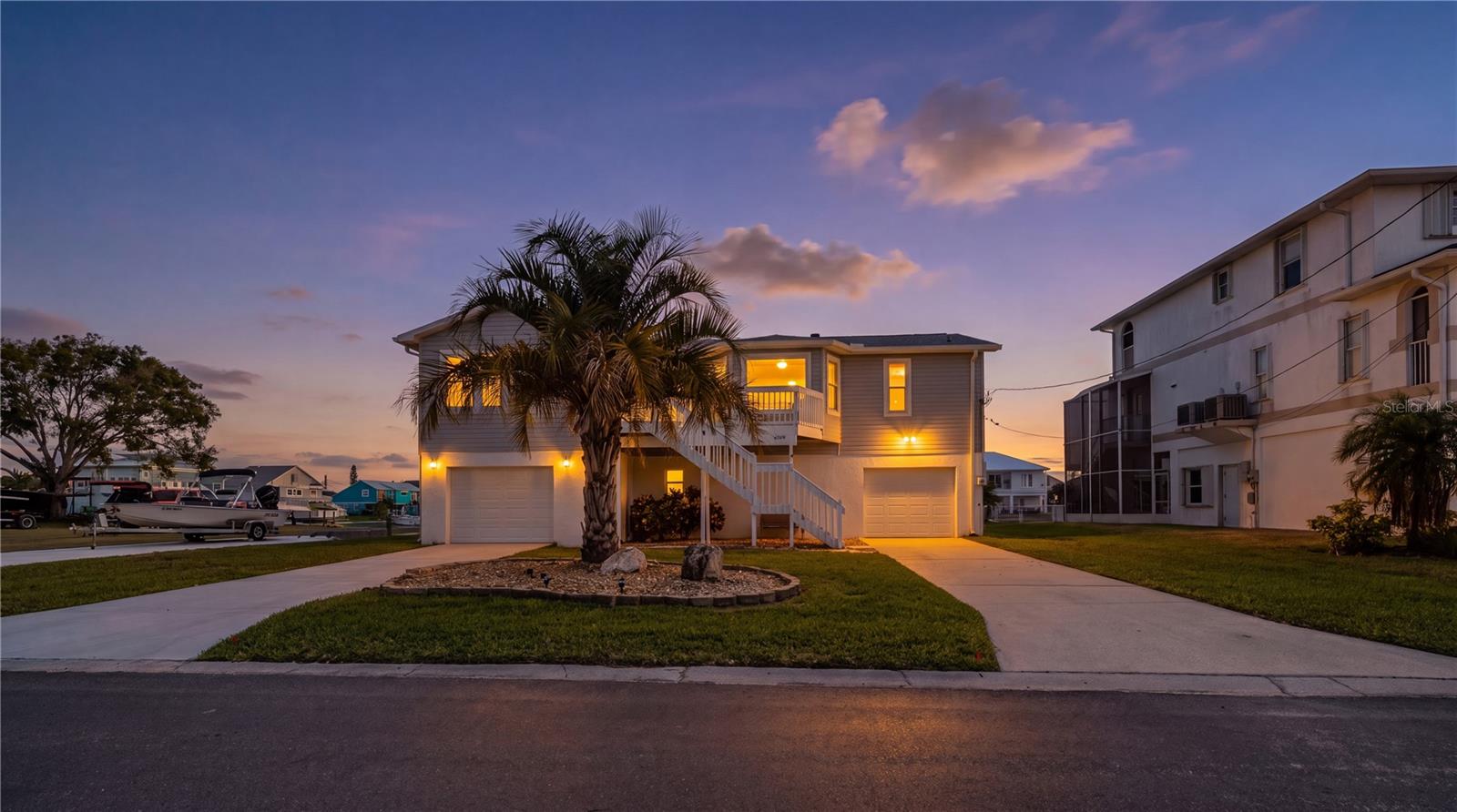 HERNANDO BEACH - Residential