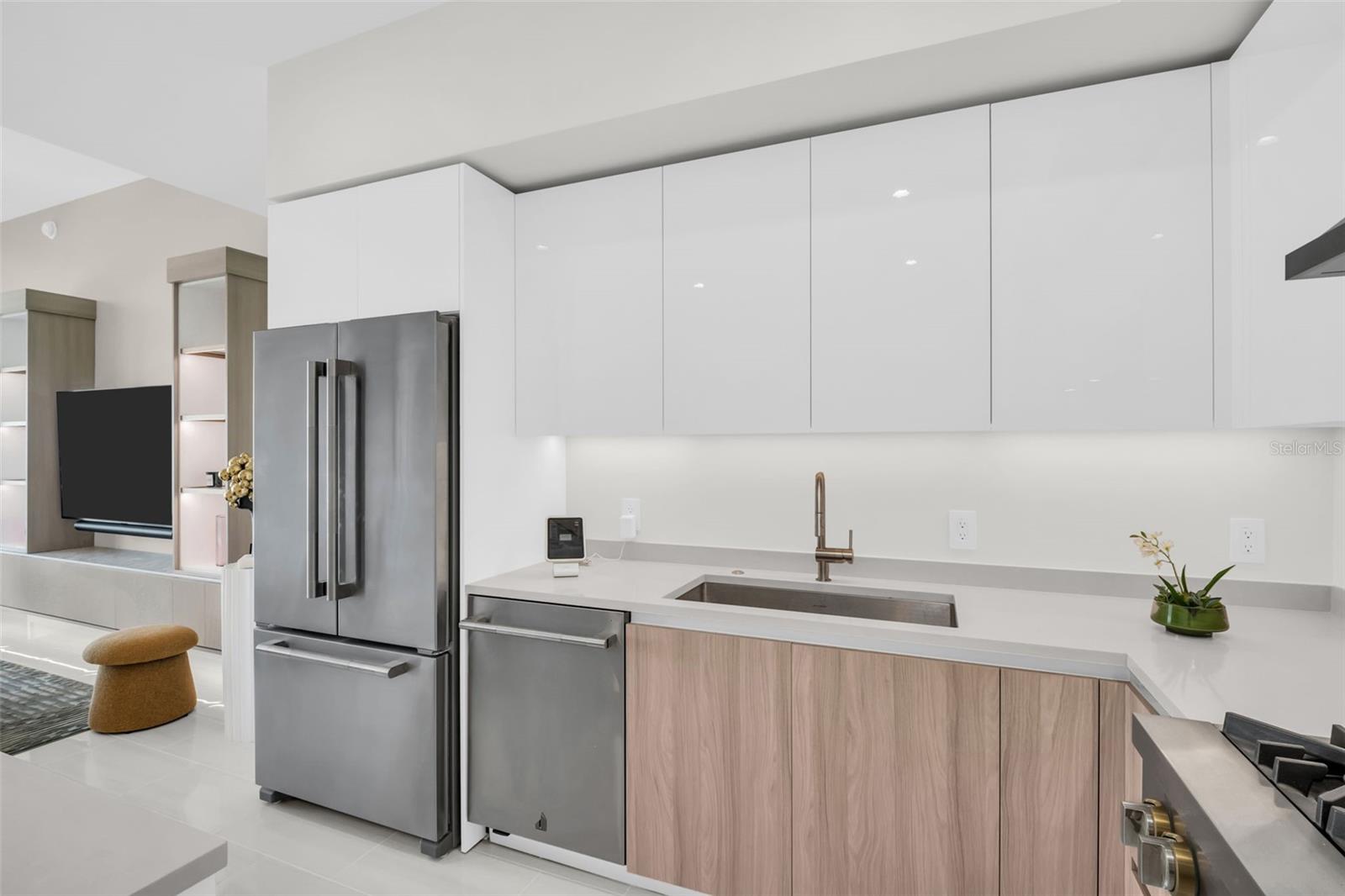 400 CENTRAL - Residential
