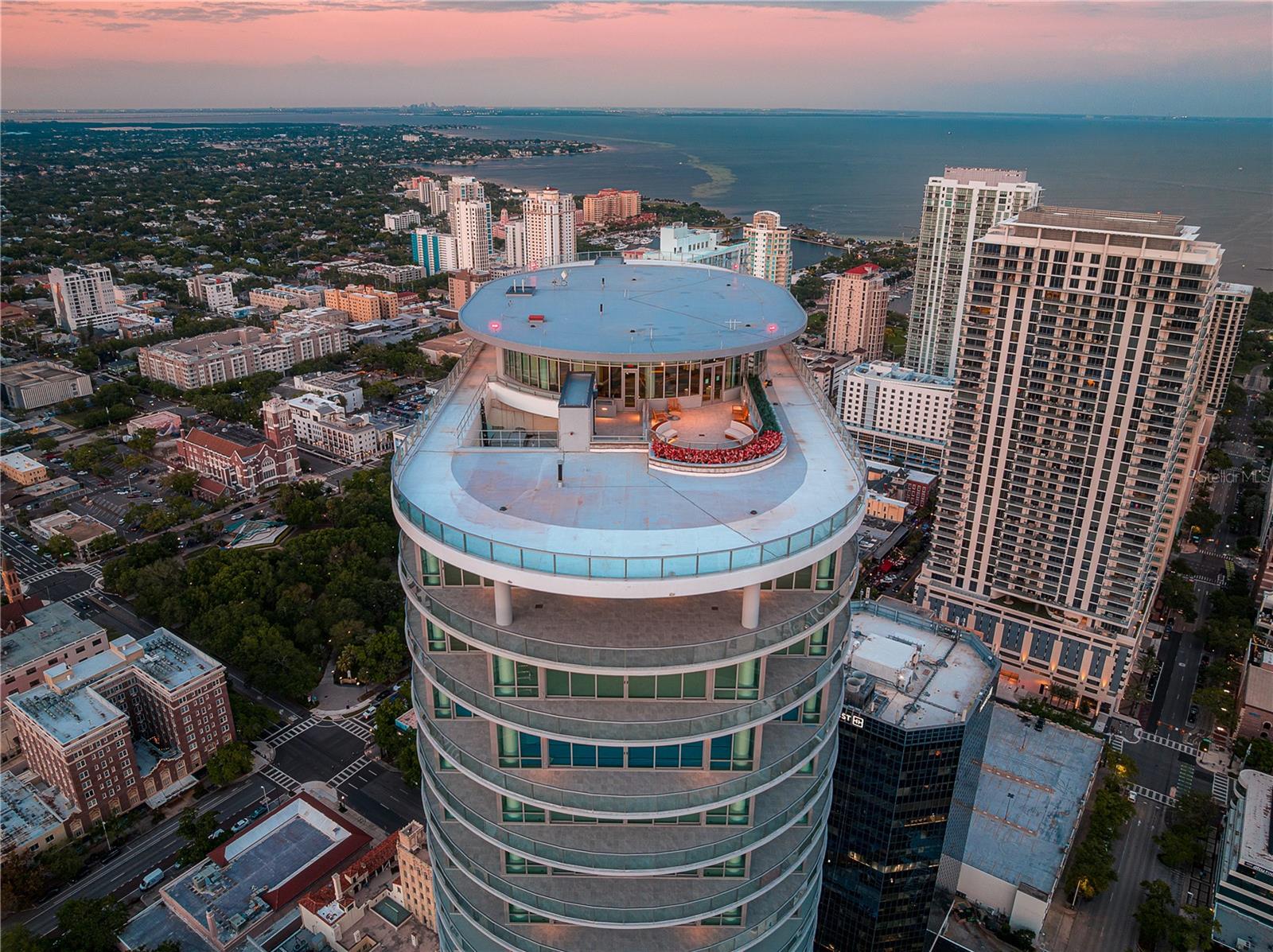400 CENTRAL - Residential
