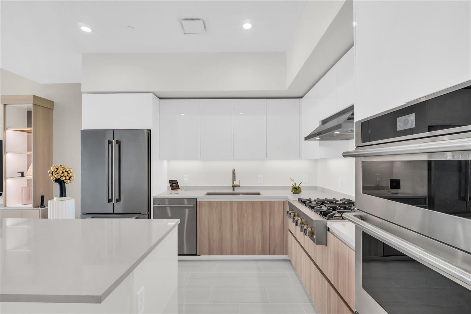 400 CENTRAL - Residential