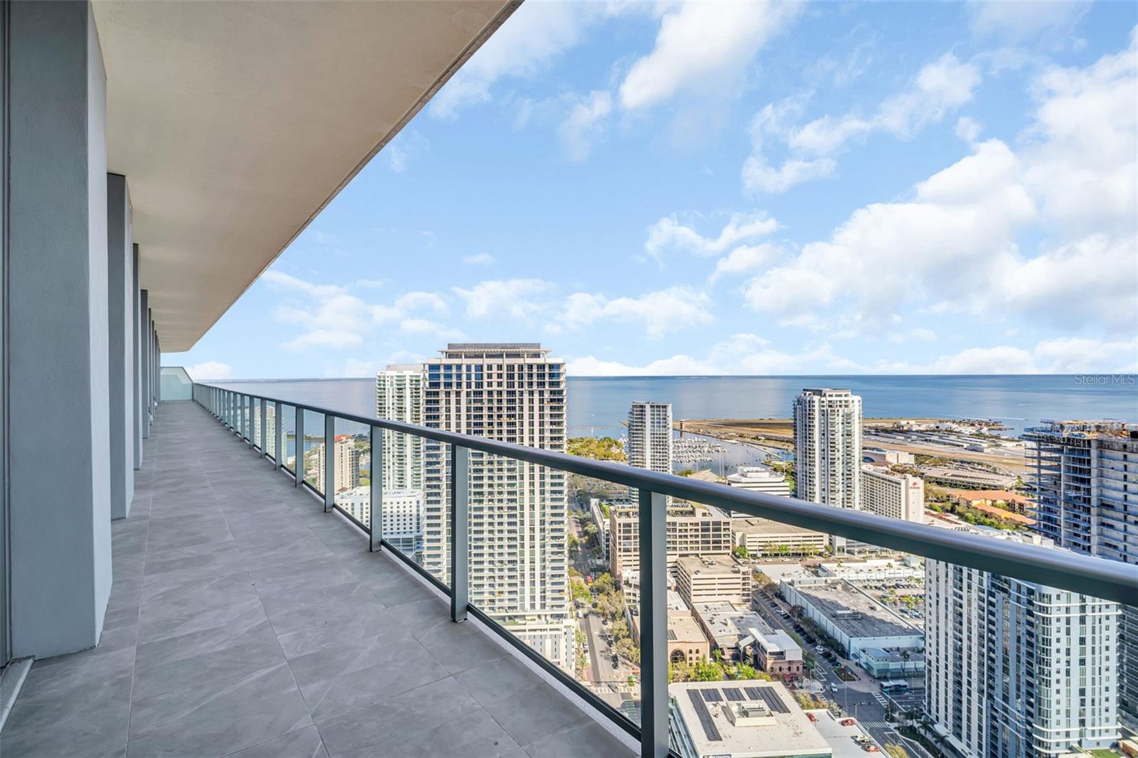400 CENTRAL - Residential