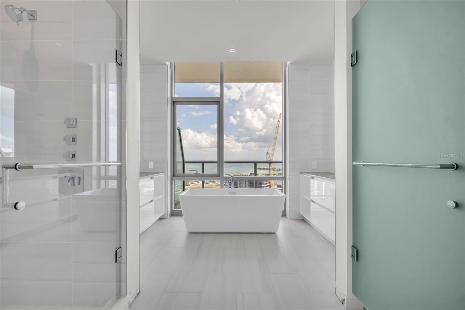 400 CENTRAL - Residential