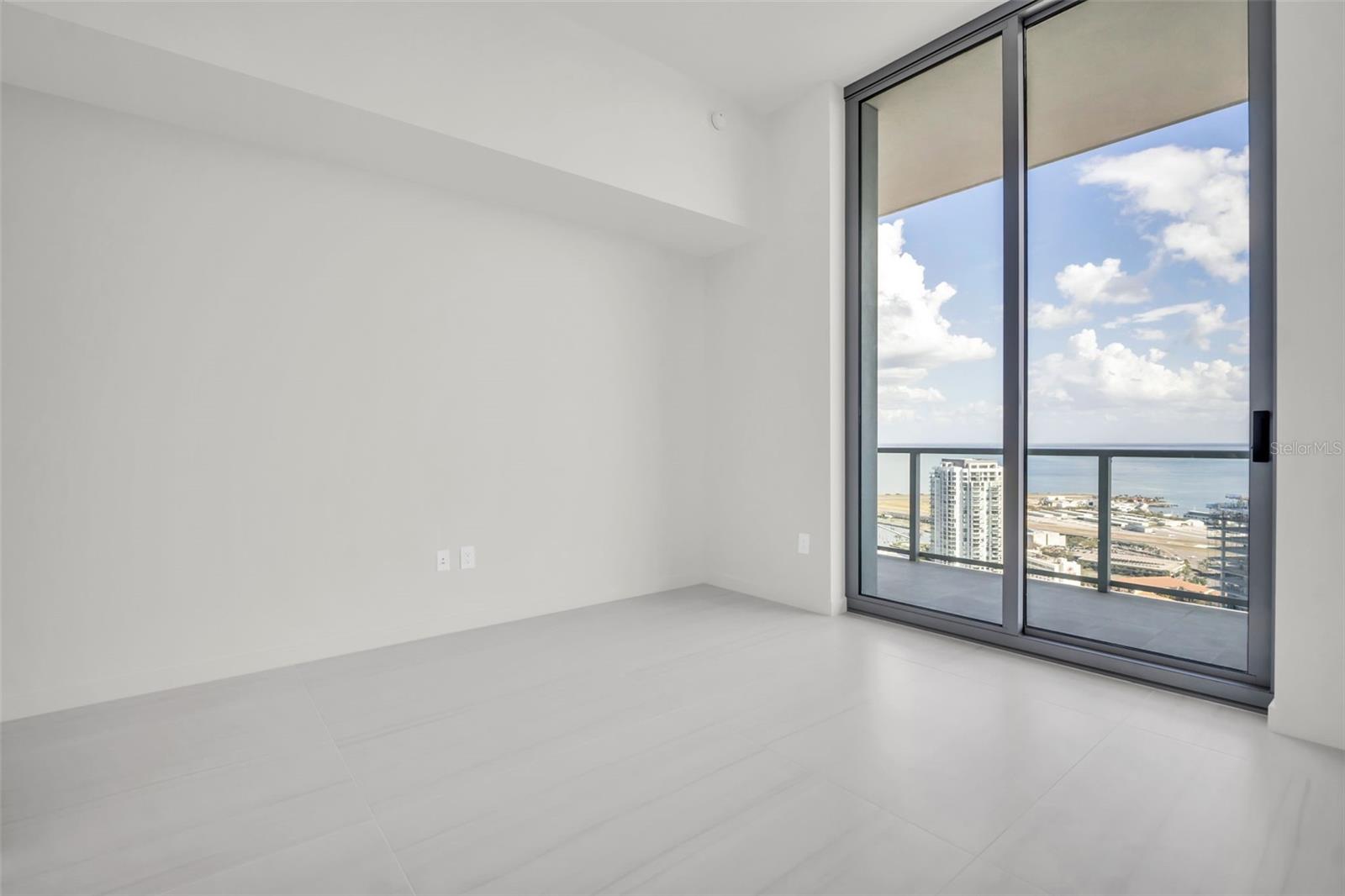 400 CENTRAL - Residential