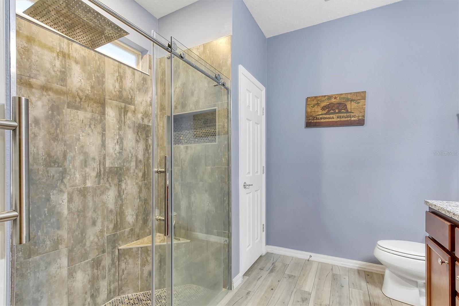 SPLIT OAK ESTATES - Residential Lease