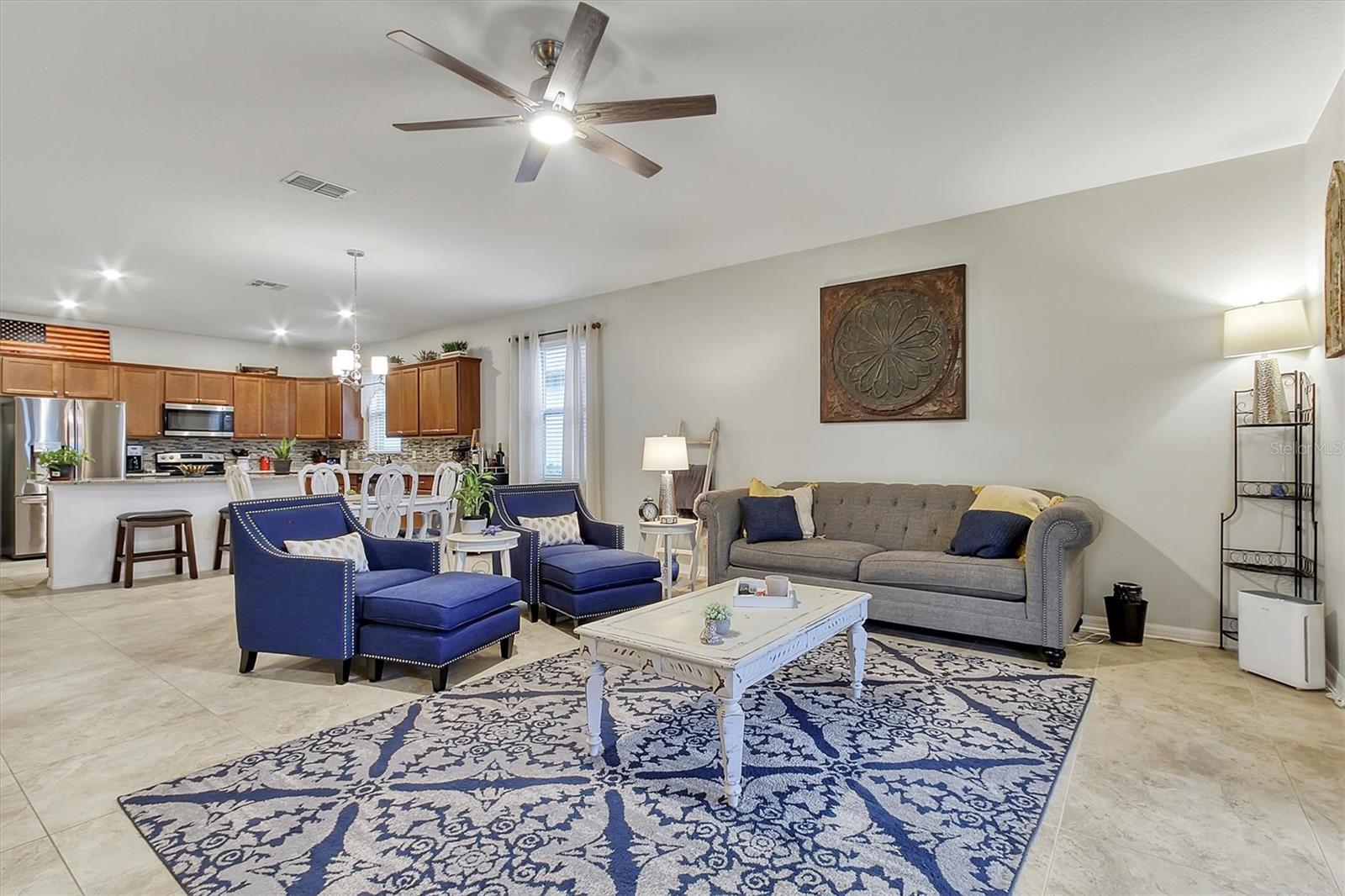 SPLIT OAK ESTATES - Residential Lease