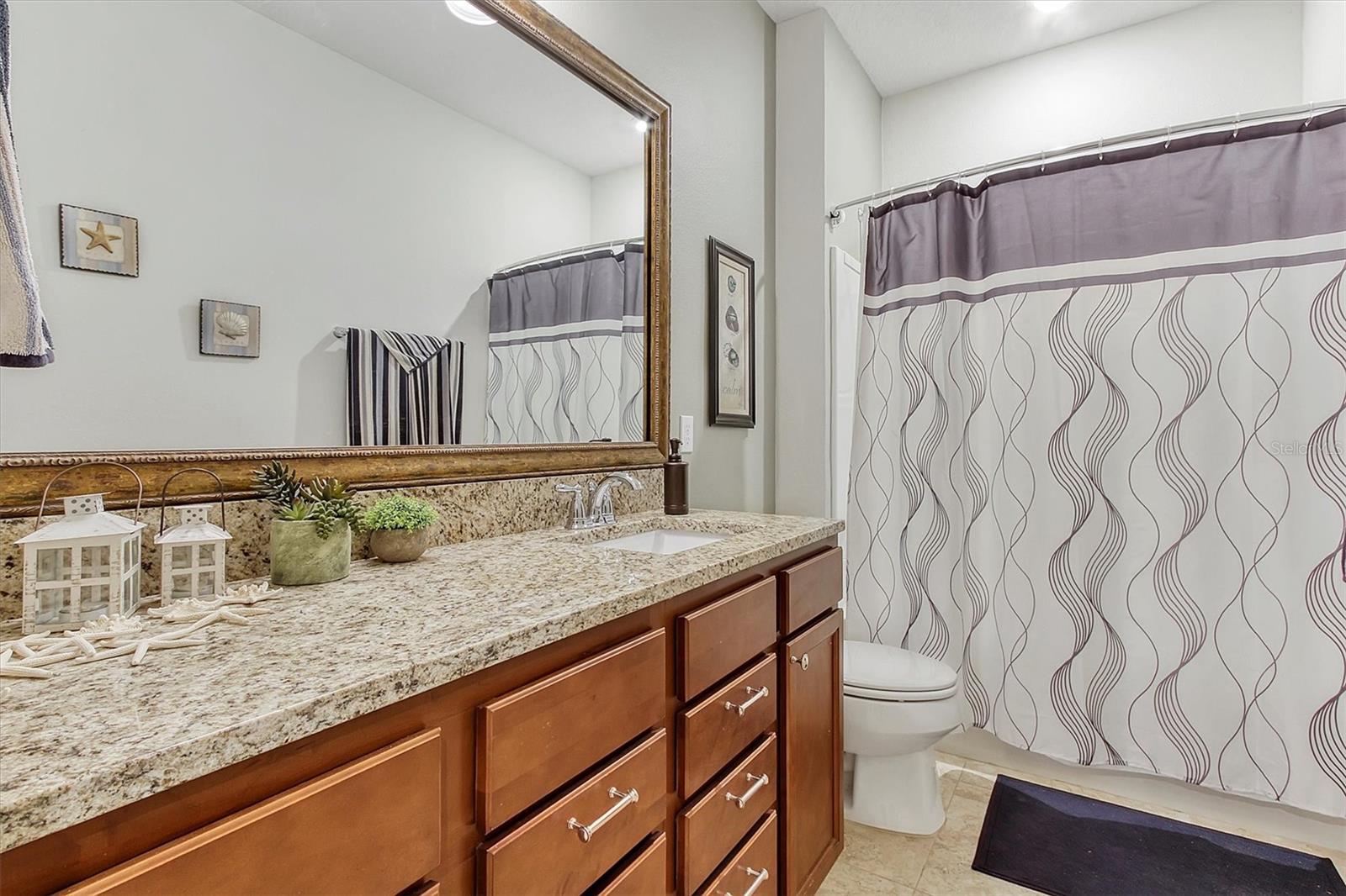 SPLIT OAK ESTATES - Residential Lease