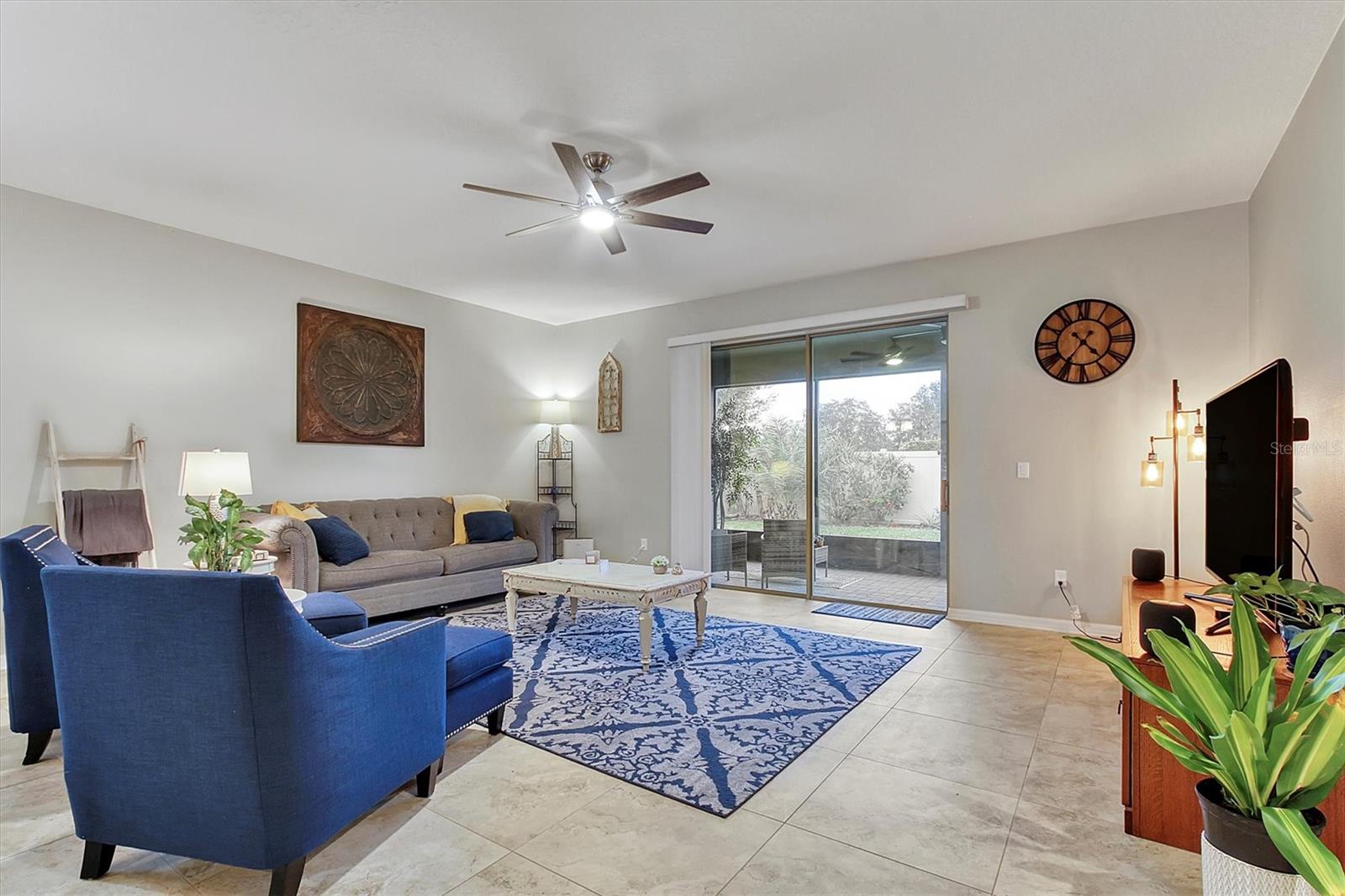 SPLIT OAK ESTATES - Residential Lease