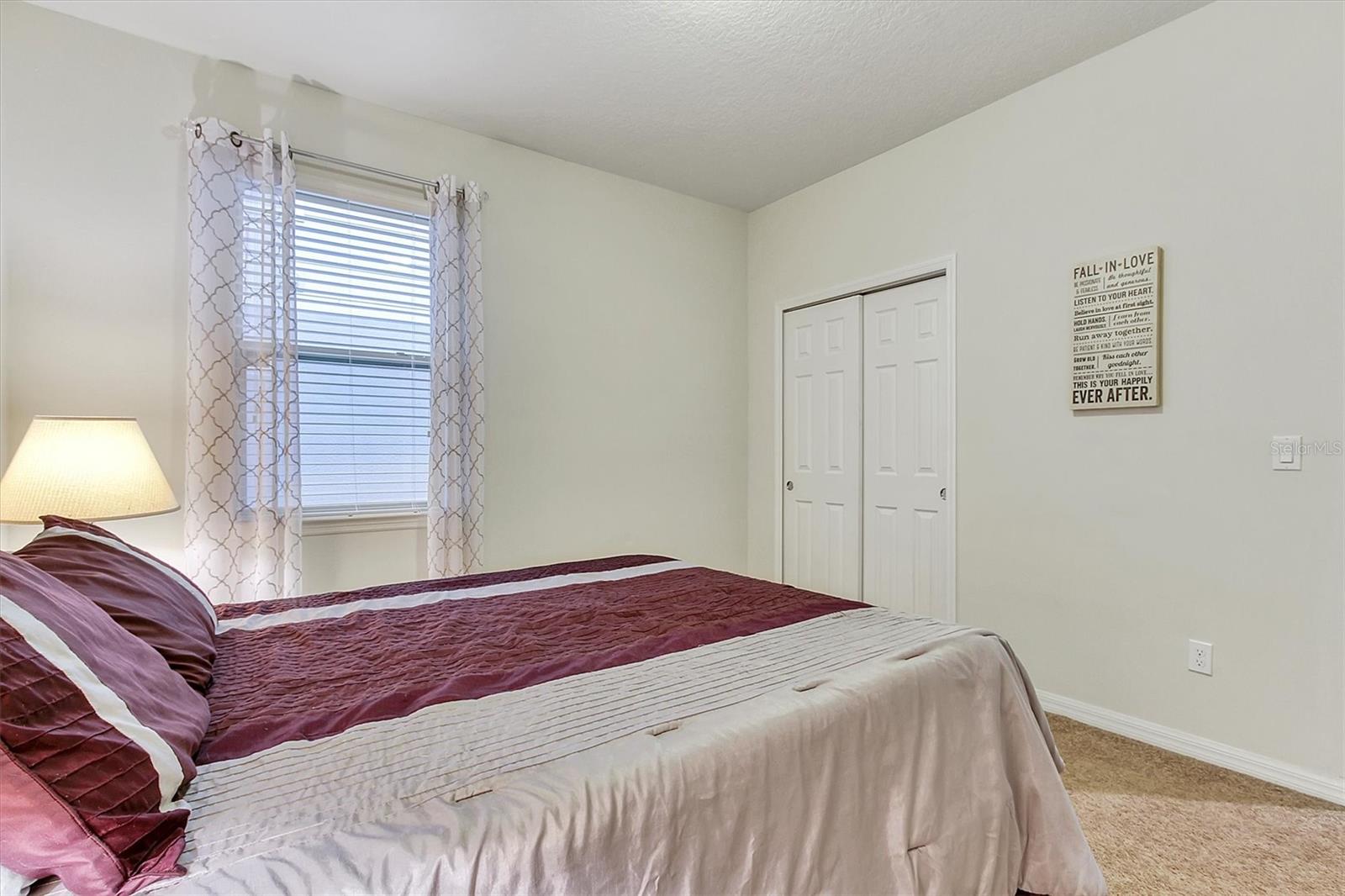 SPLIT OAK ESTATES - Residential Lease