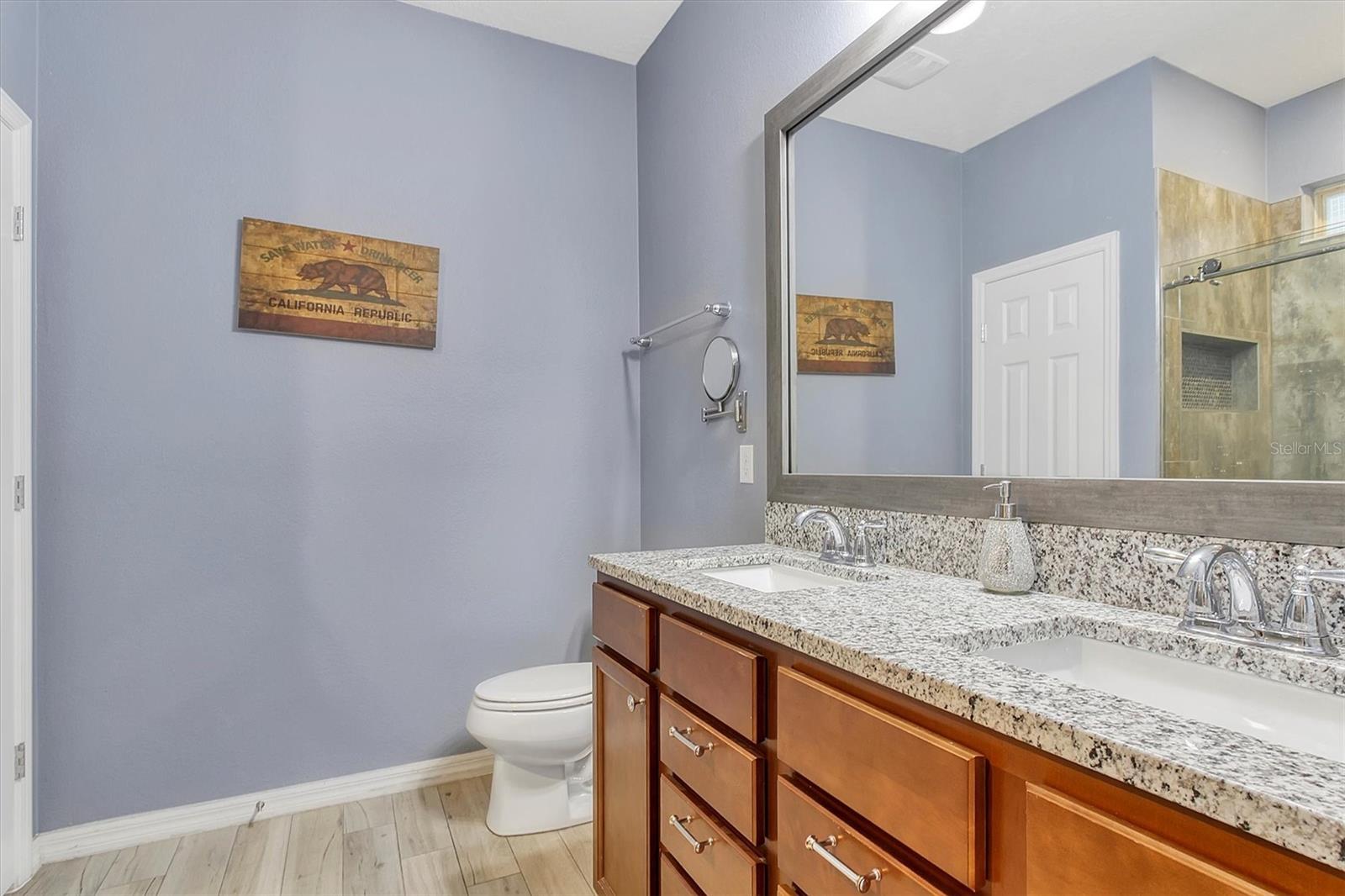 SPLIT OAK ESTATES - Residential Lease