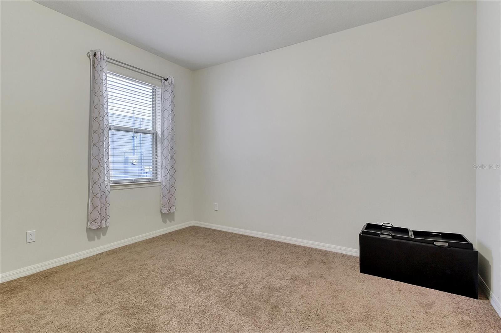 SPLIT OAK ESTATES - Residential Lease