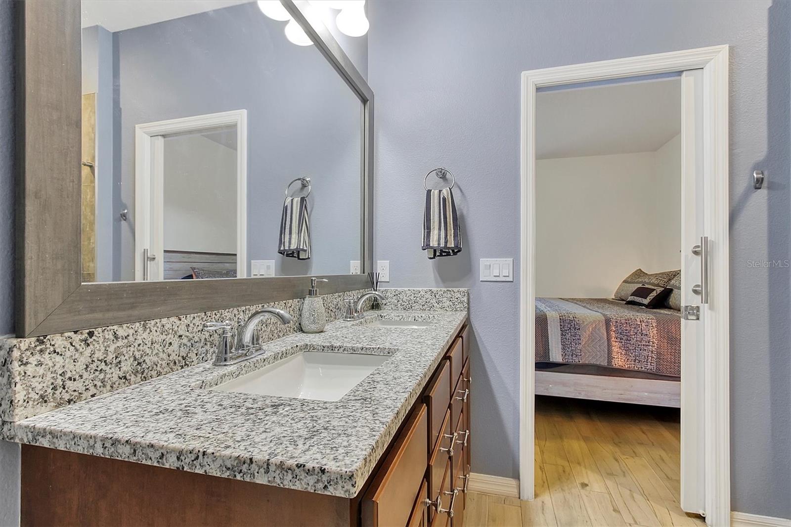 SPLIT OAK ESTATES - Residential Lease