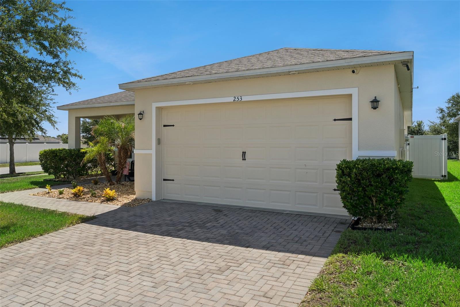 EAGLE POINTE PH III SUB - Residential