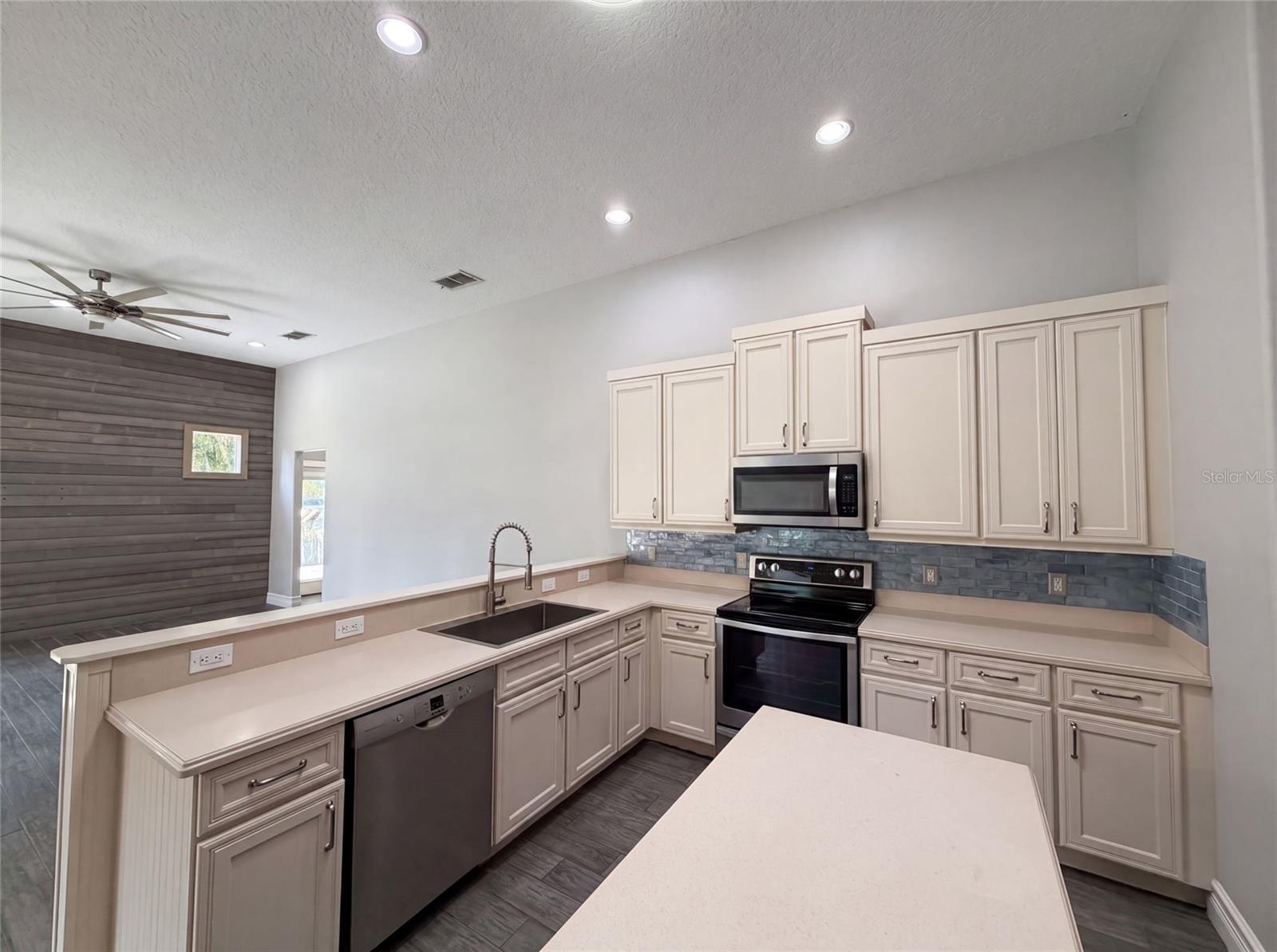 FELLS COVE UNIT 2 PH 1 - Residential