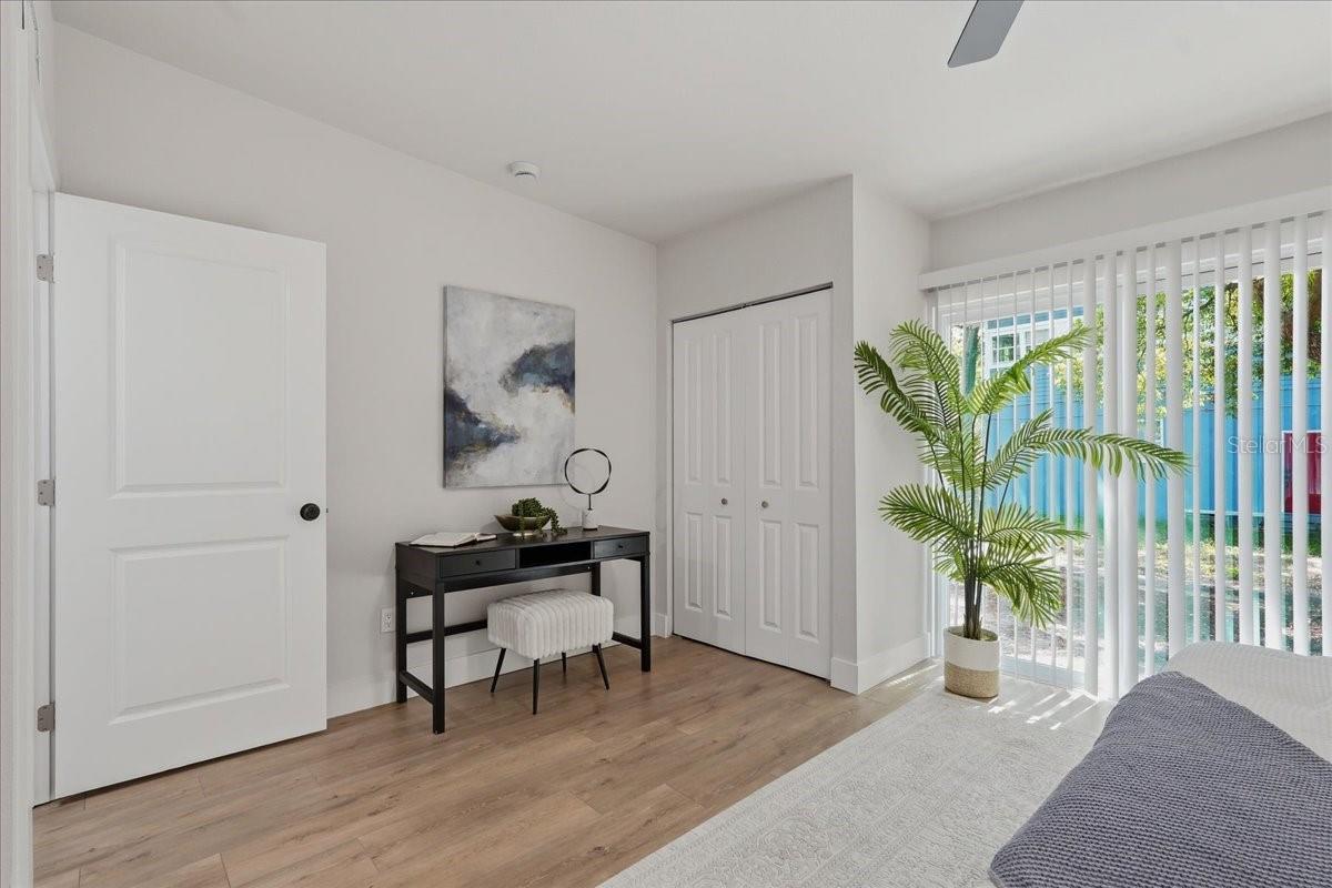 ARLINGTON HEIGHTS - Residential