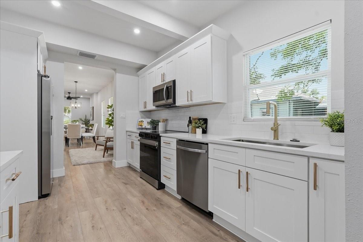 ARLINGTON HEIGHTS - Residential