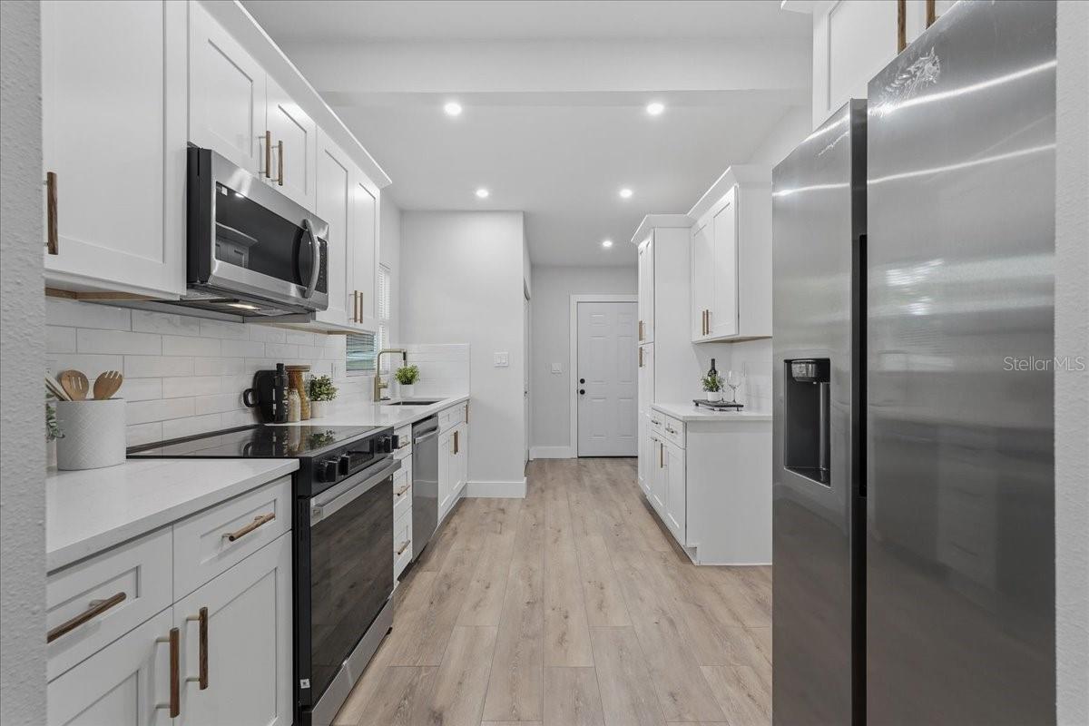 ARLINGTON HEIGHTS - Residential