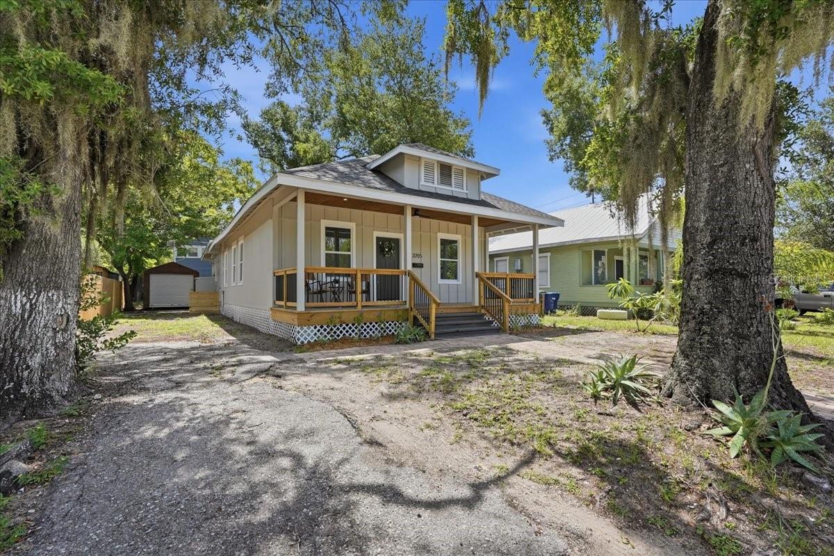 ARLINGTON HEIGHTS - Residential