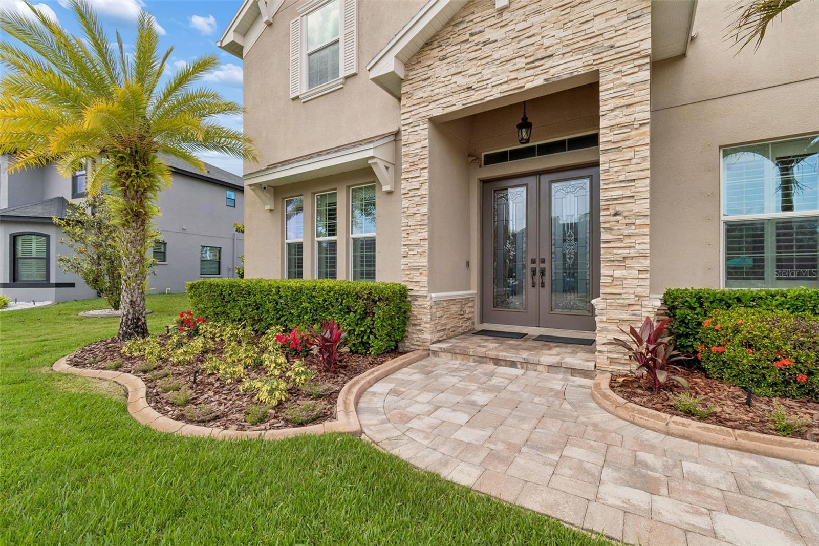 NINE EAGLES - Residential