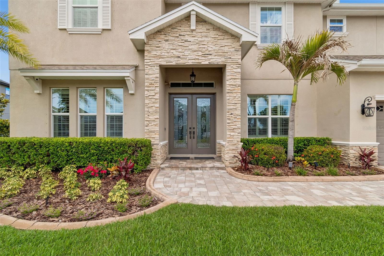 NINE EAGLES - Residential