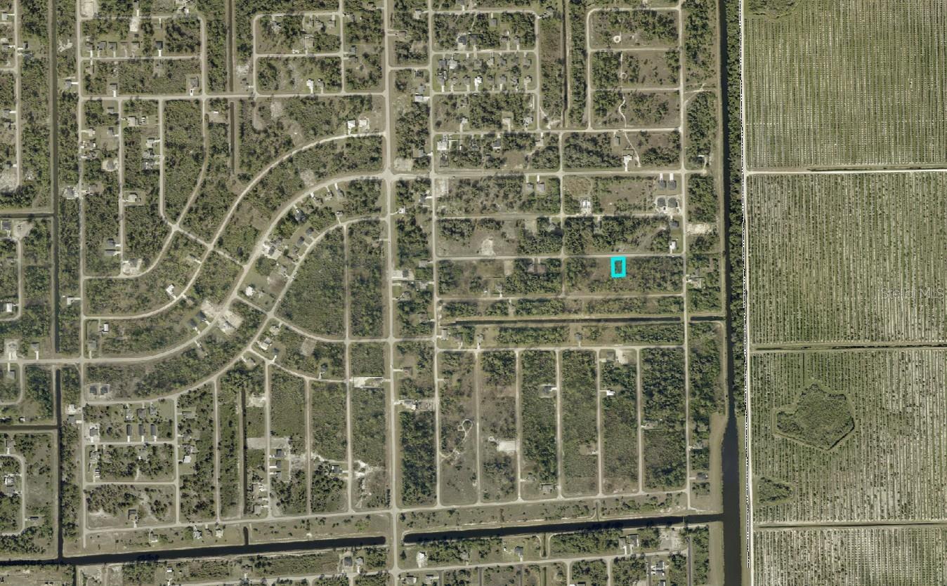 LEHIGH ACRES - Land