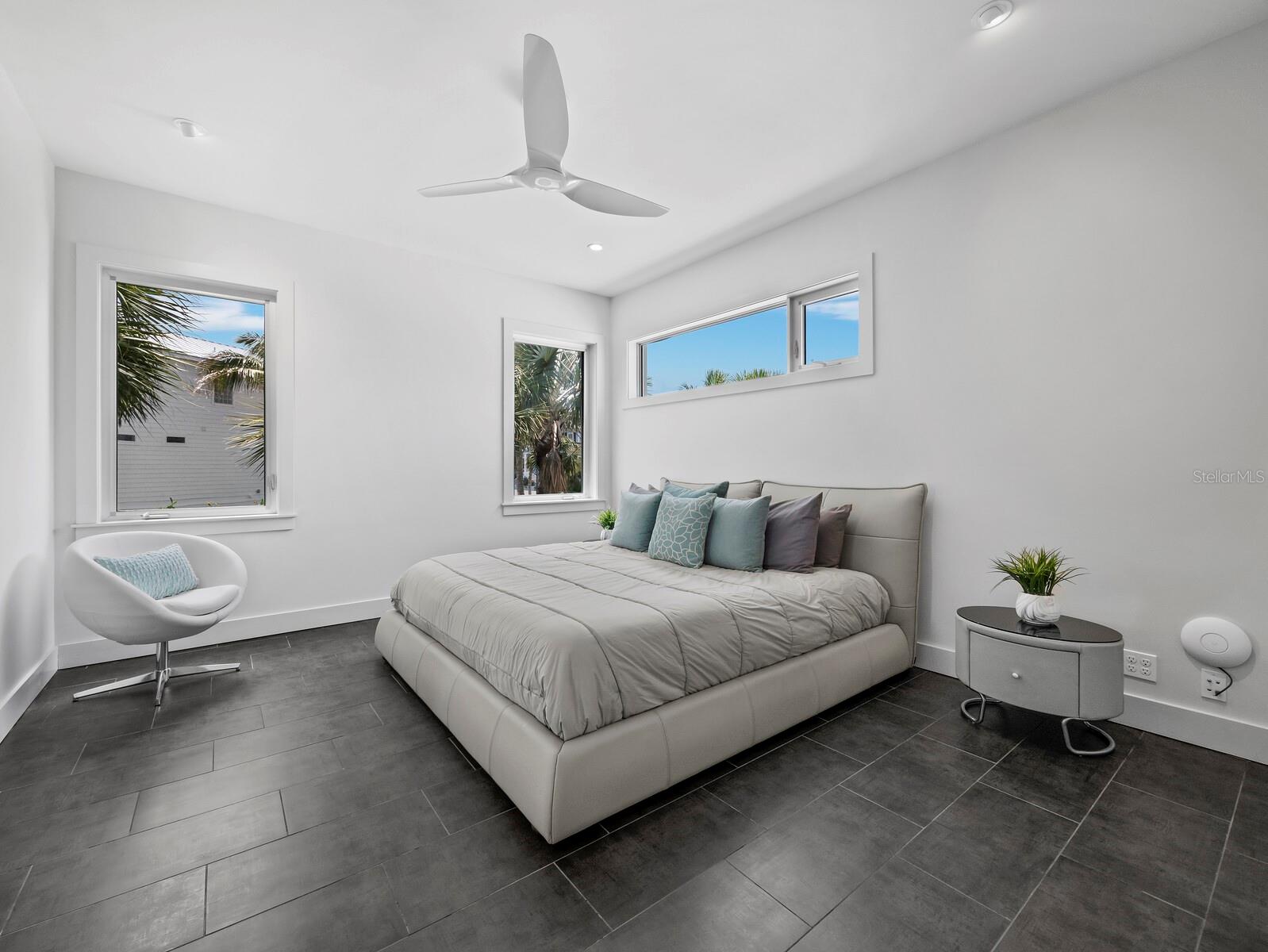SARASOTA BEACH - Residential