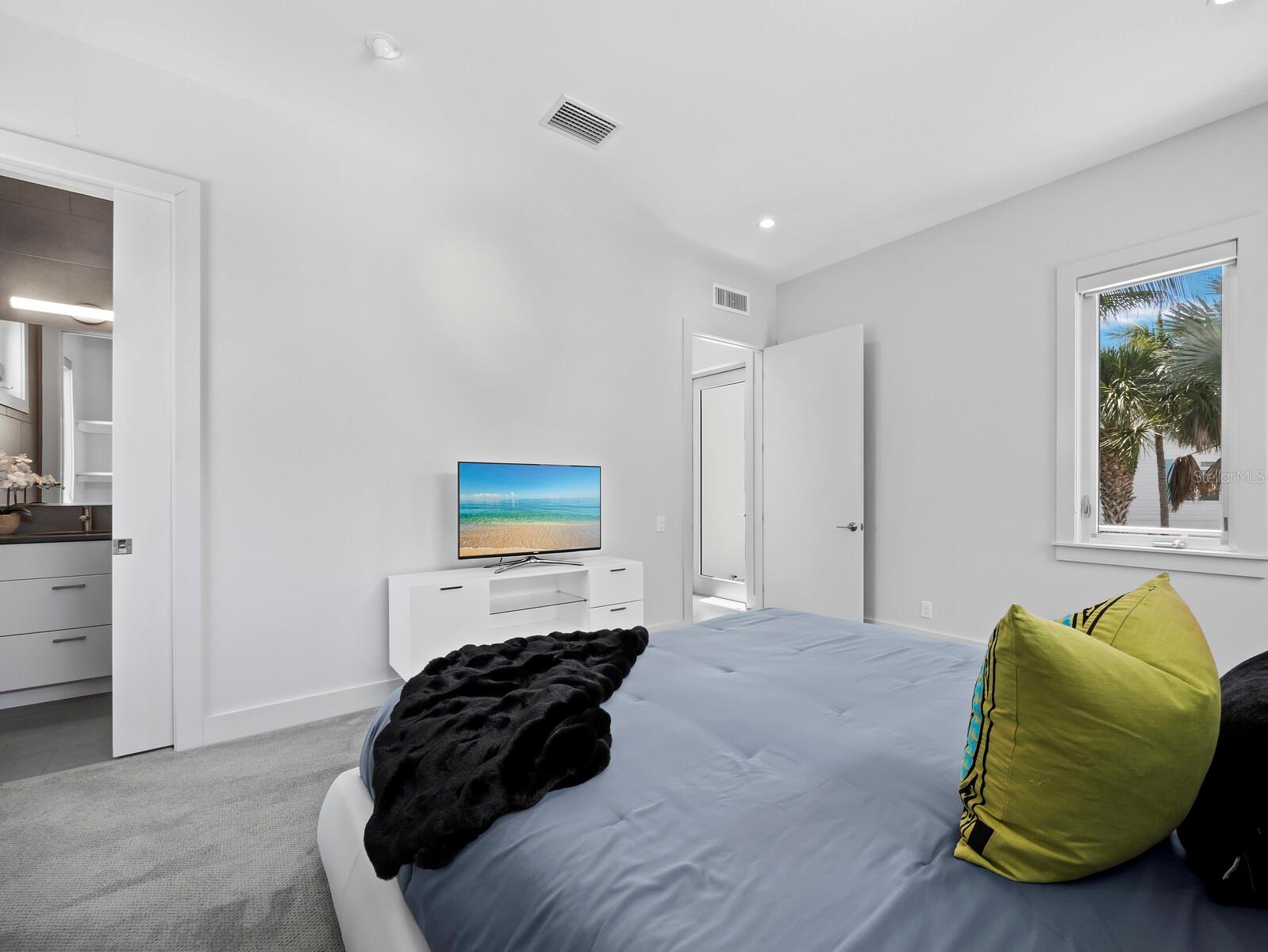 SARASOTA BEACH - Residential