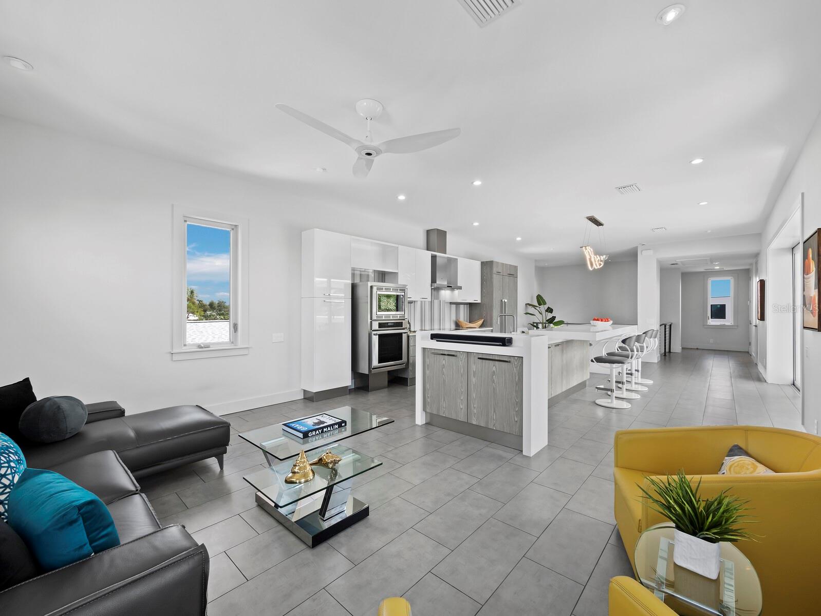 SARASOTA BEACH - Residential
