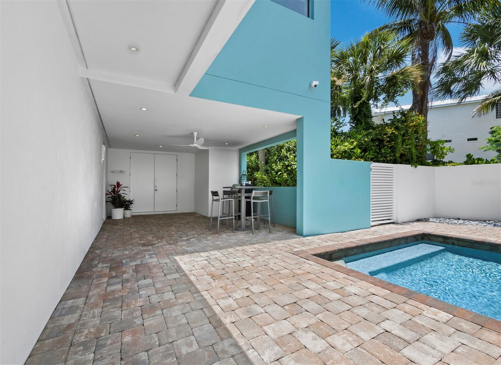 SARASOTA BEACH - Residential