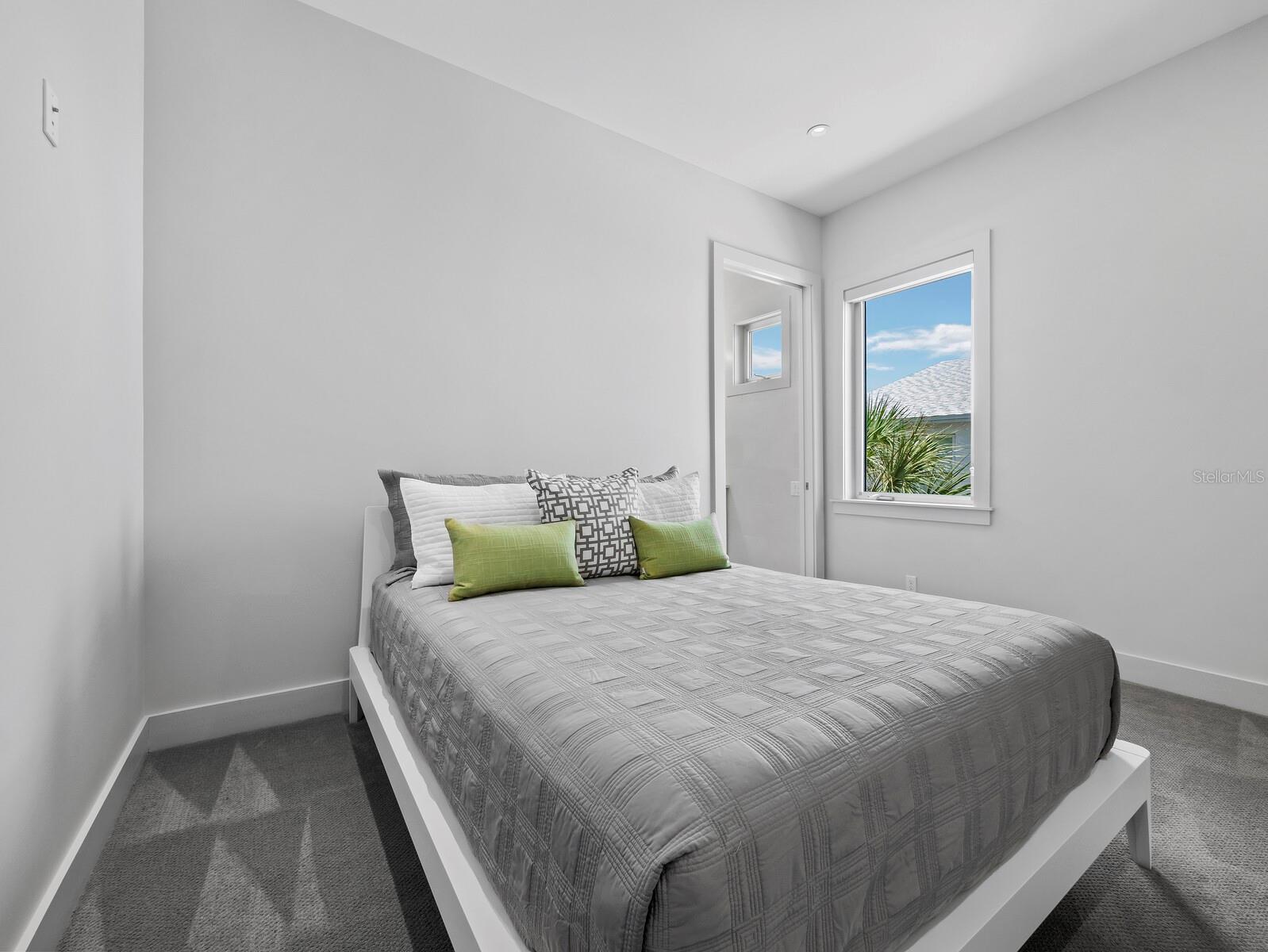 SARASOTA BEACH - Residential