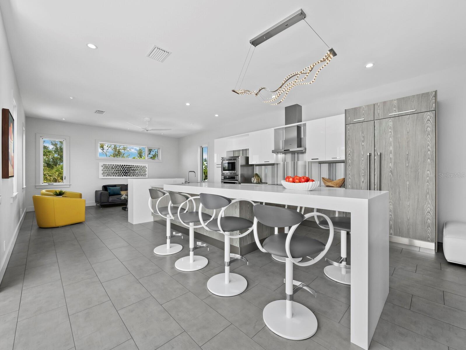 SARASOTA BEACH - Residential