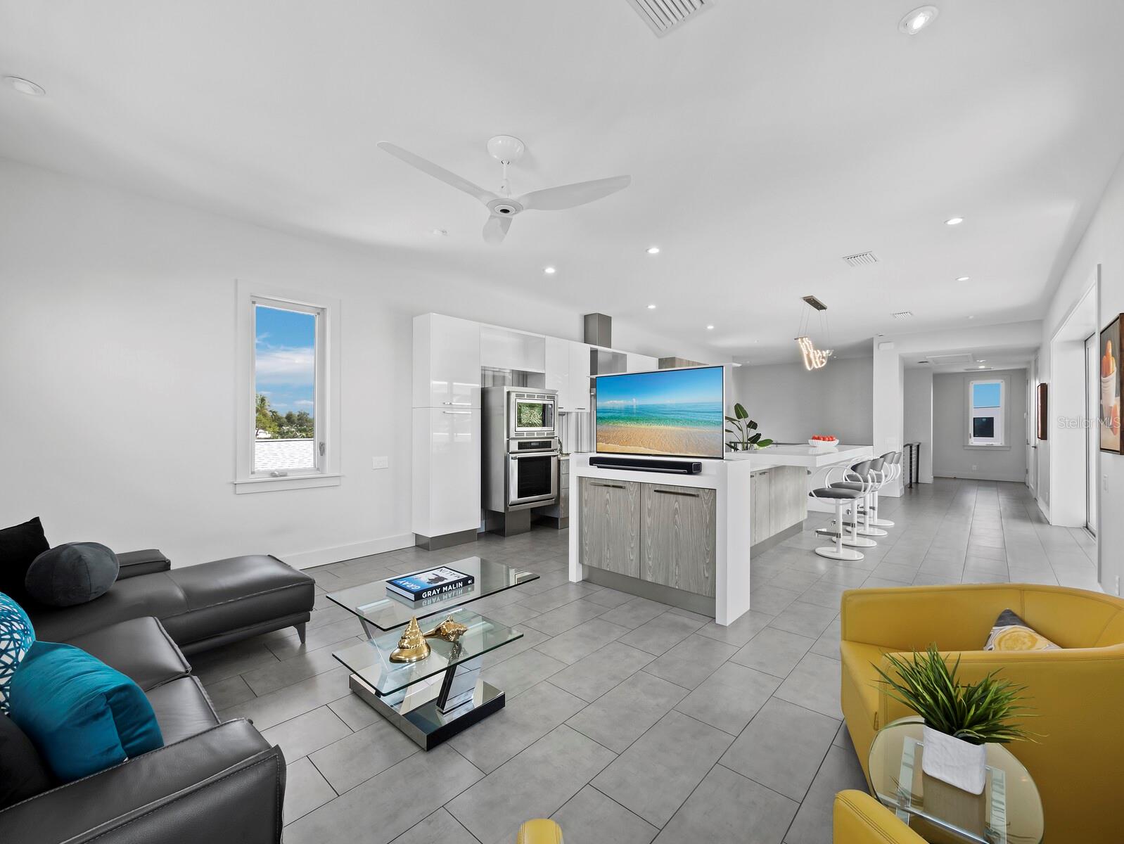 SARASOTA BEACH - Residential