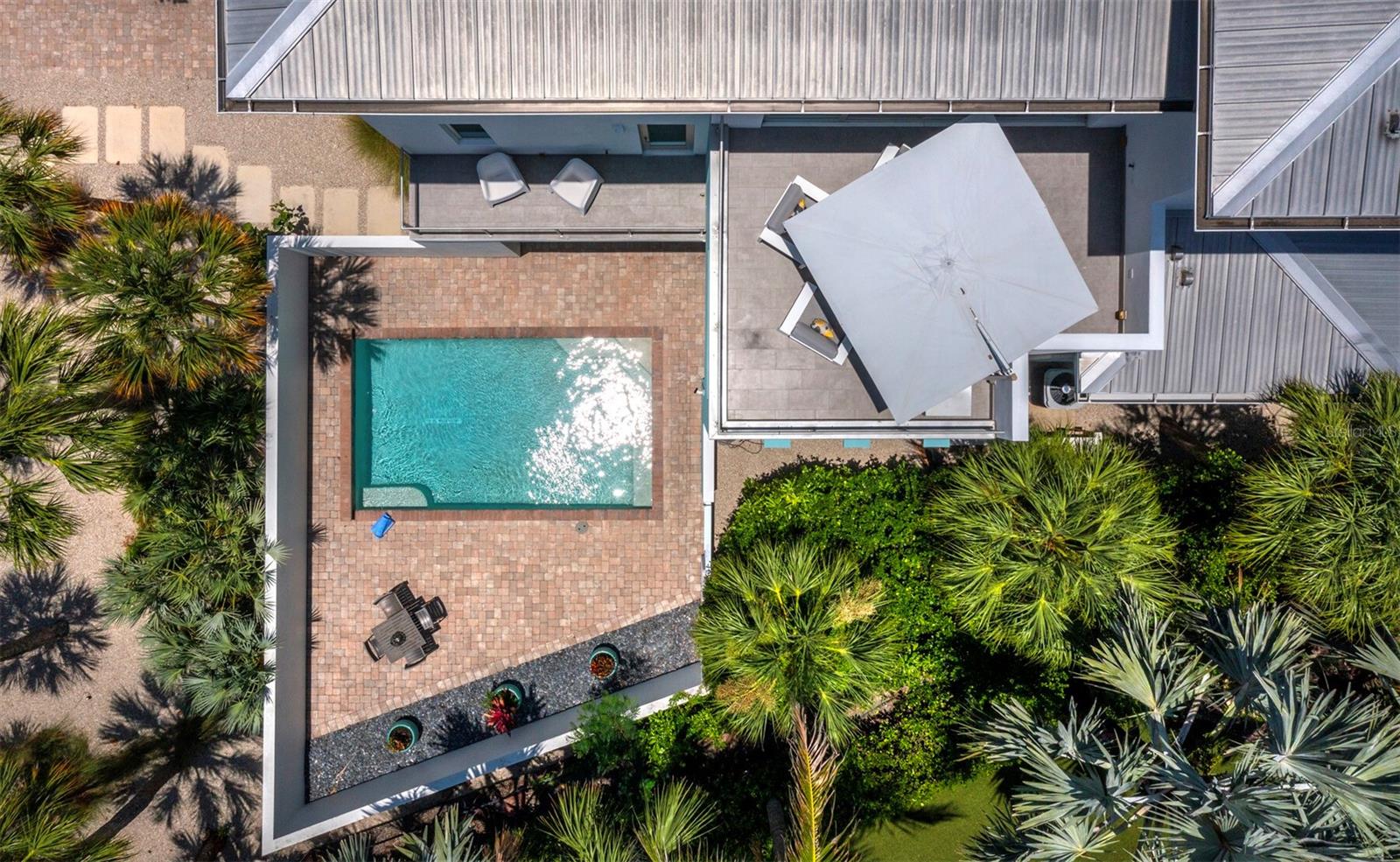 SARASOTA BEACH - Residential