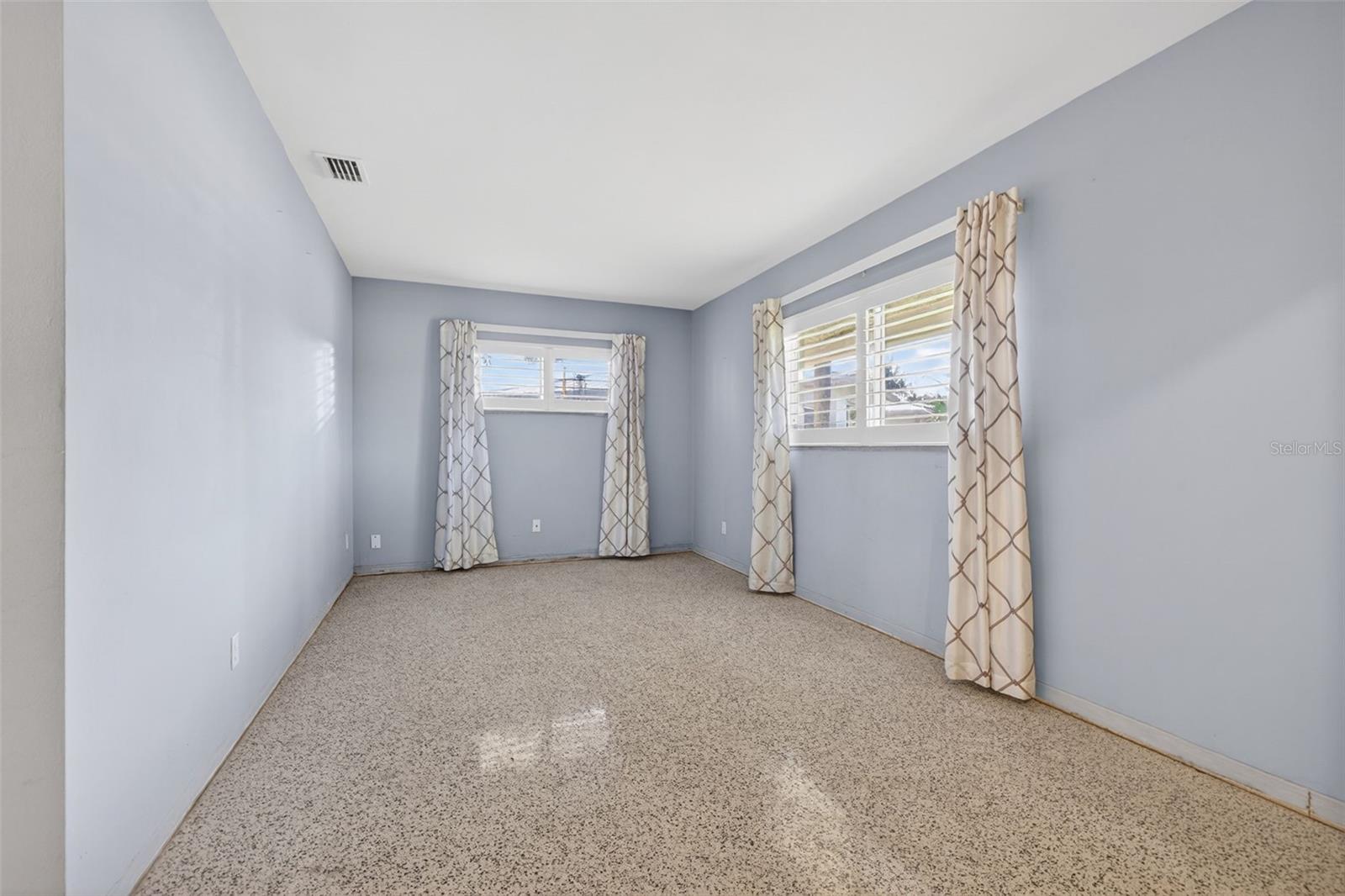 NORTH EAST PARK SHORES - Residential