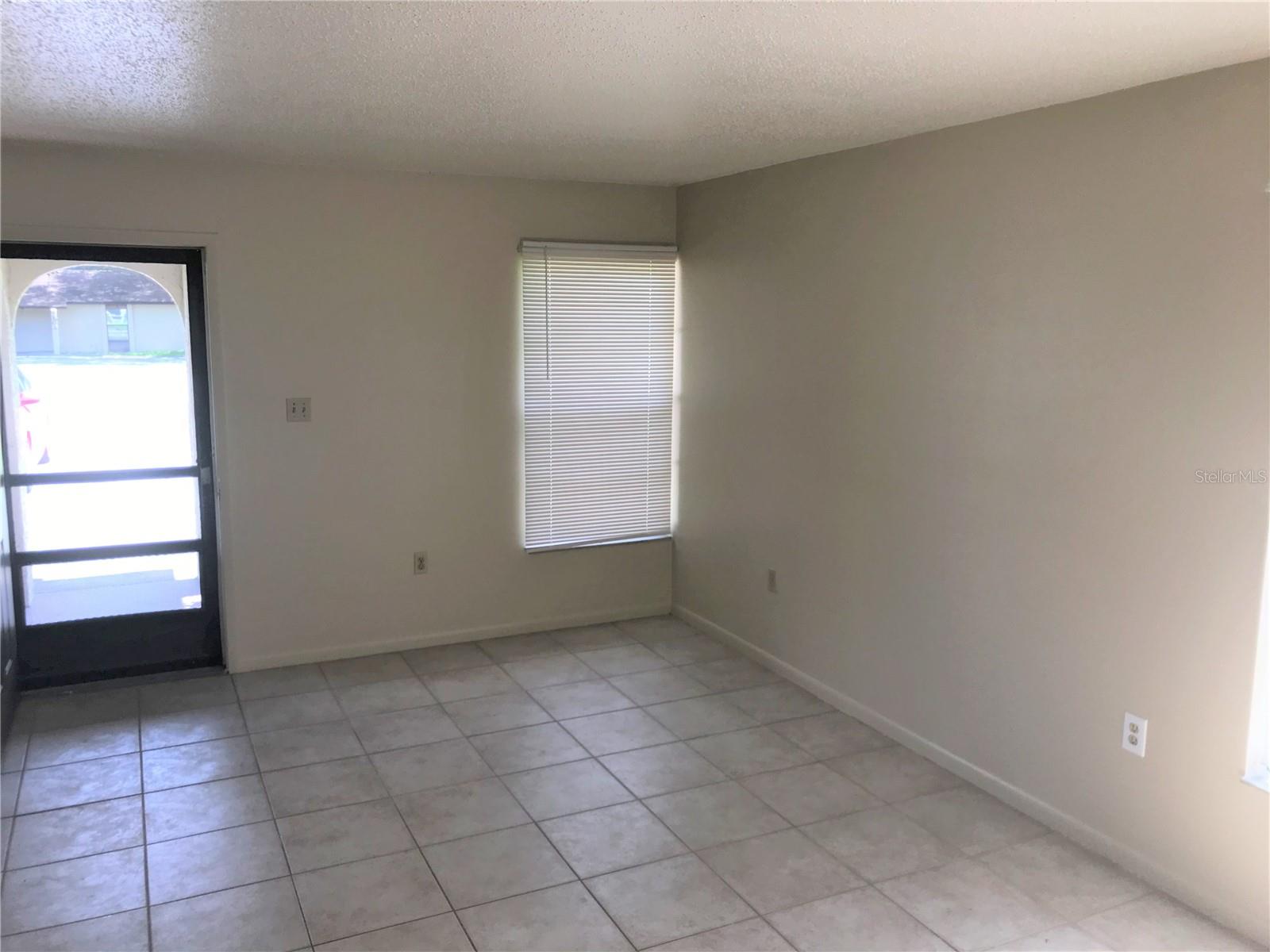 LAKE TERRACE SUB - Residential Lease