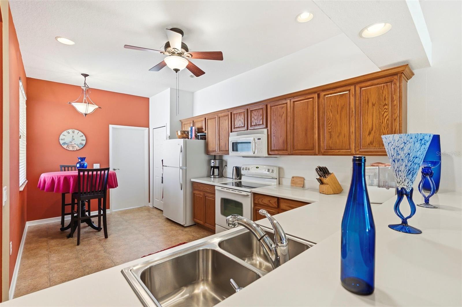 GROVES PH 04 - Residential