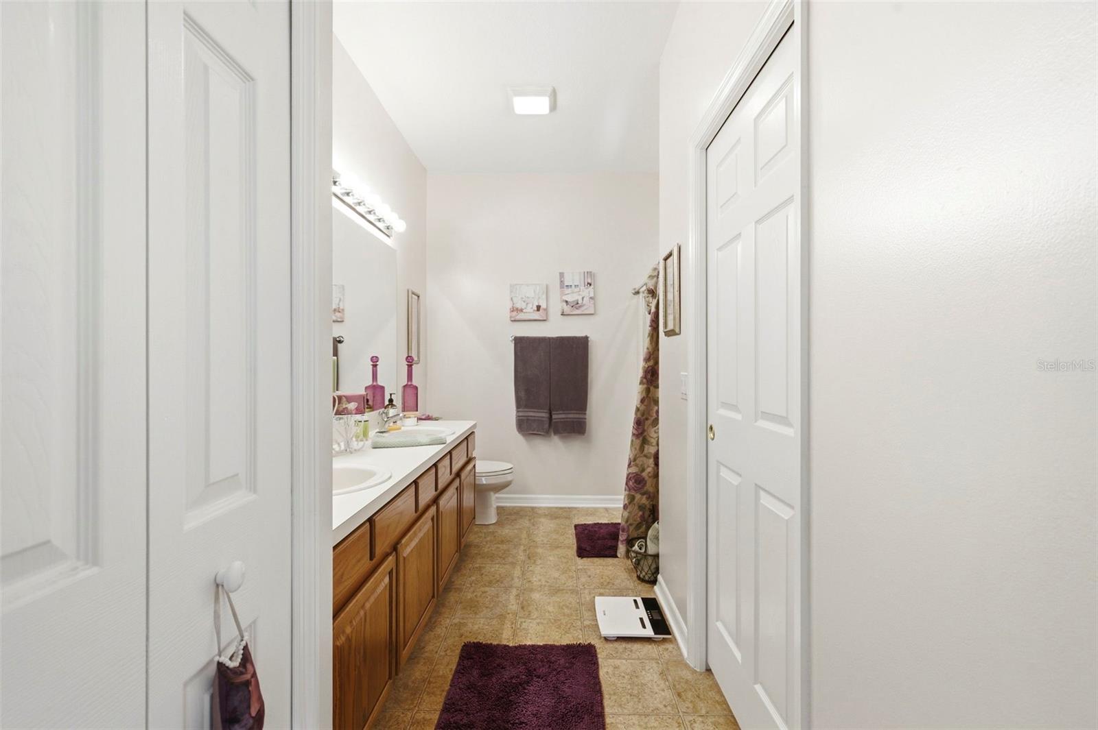 GROVES PH 04 - Residential