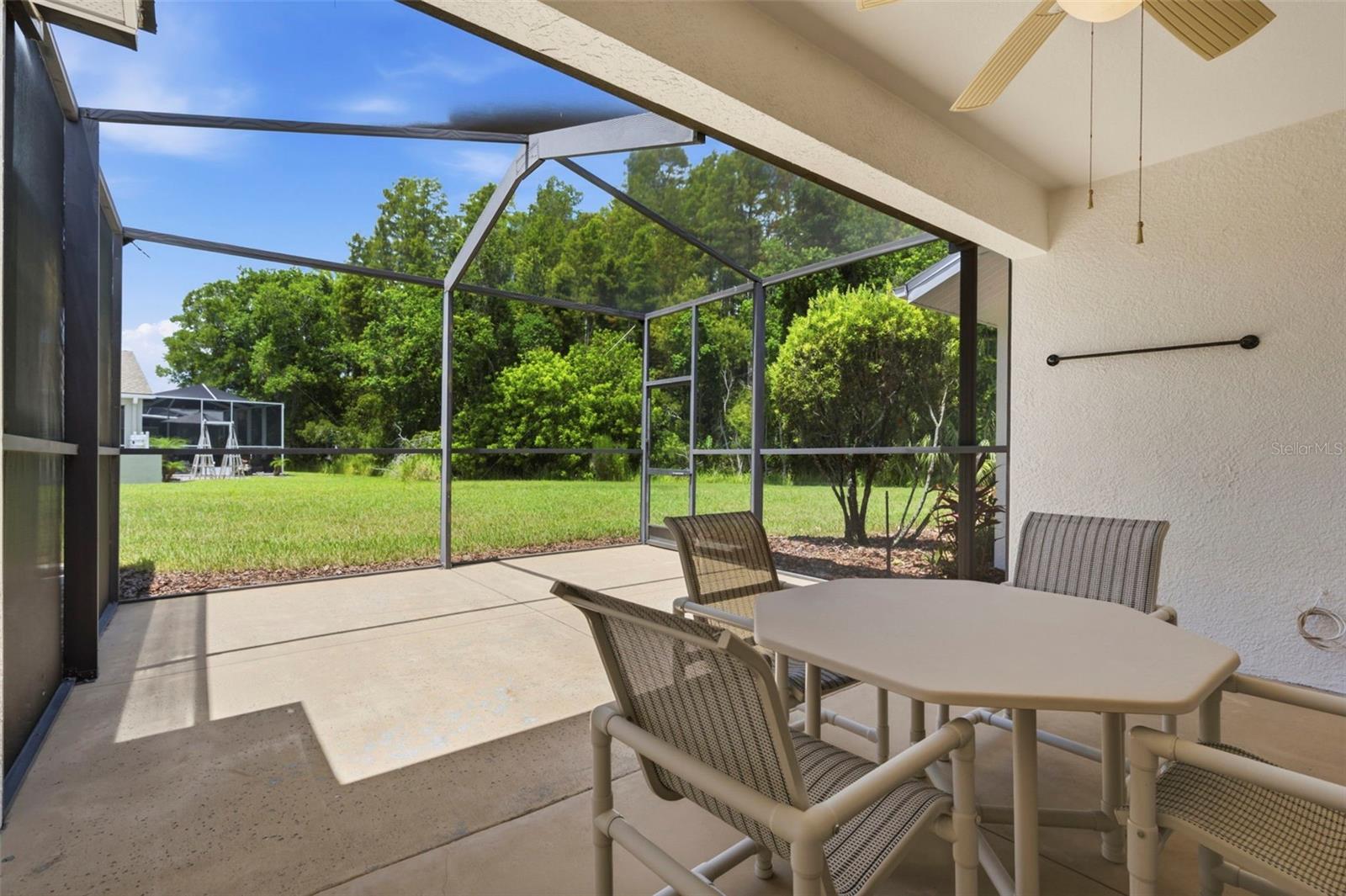 GROVES PH 04 - Residential