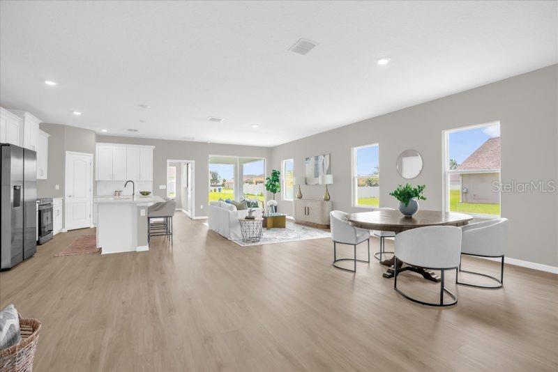 MARION OAKS - Residential