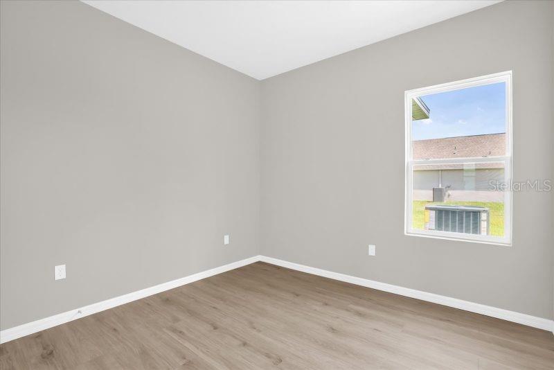 MARION OAKS - Residential